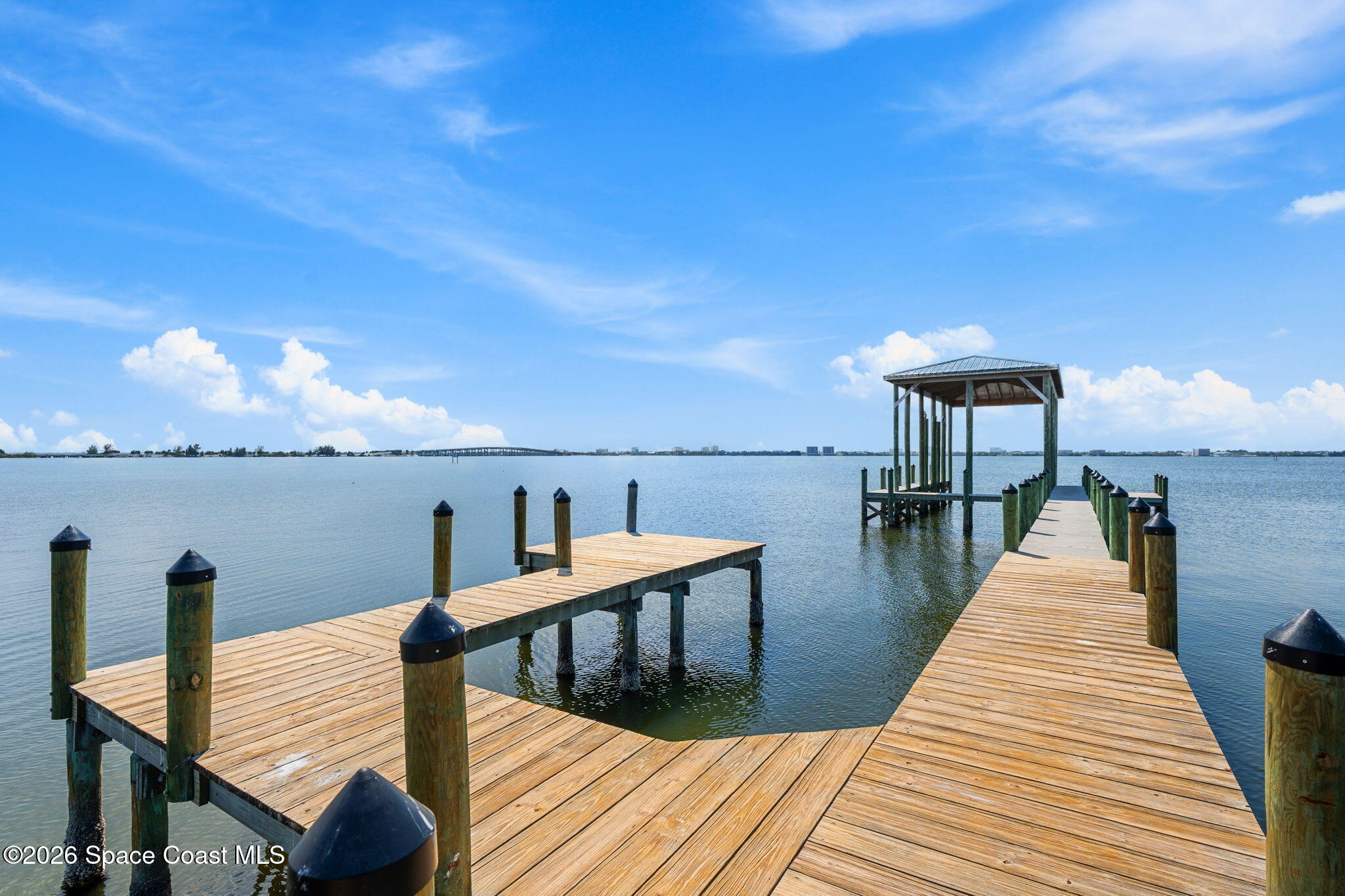 1000 N Riverside Drive