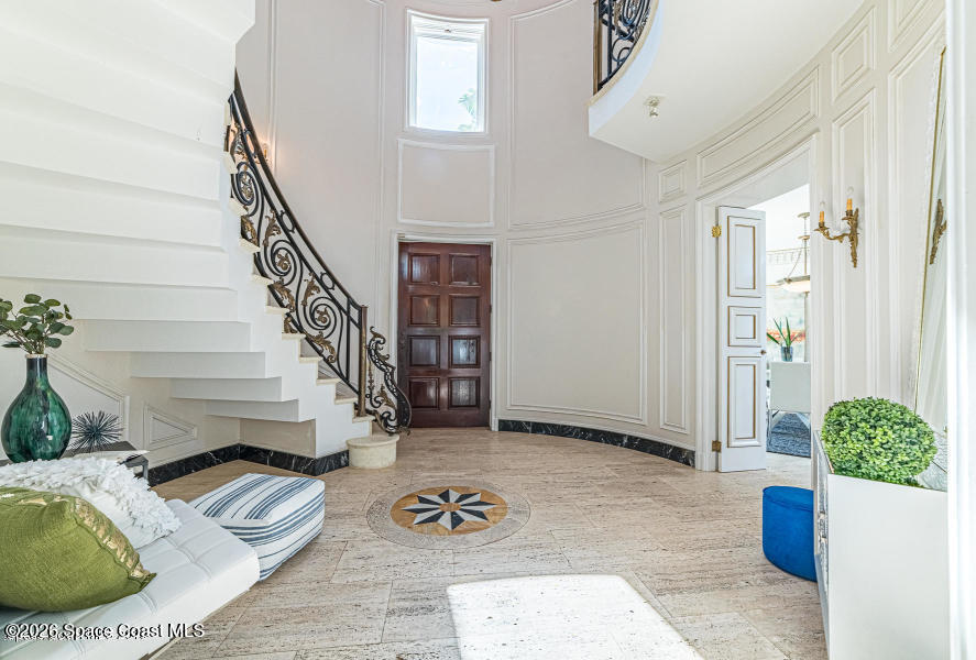 1000 N Riverside Drive