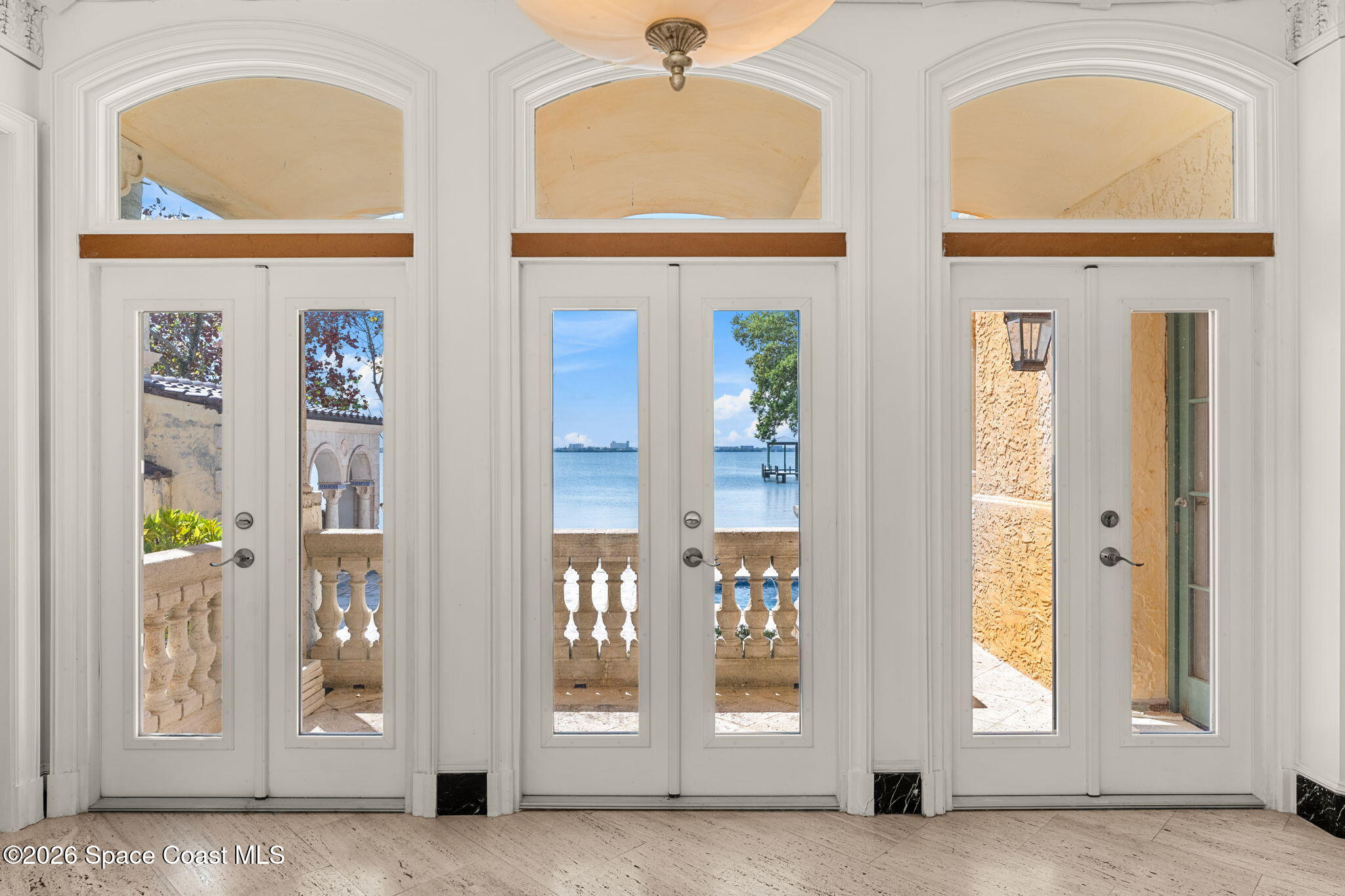 1000 N Riverside Drive