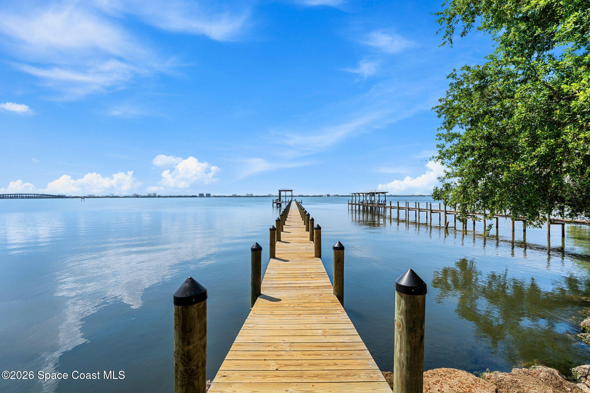 1000 N Riverside Drive