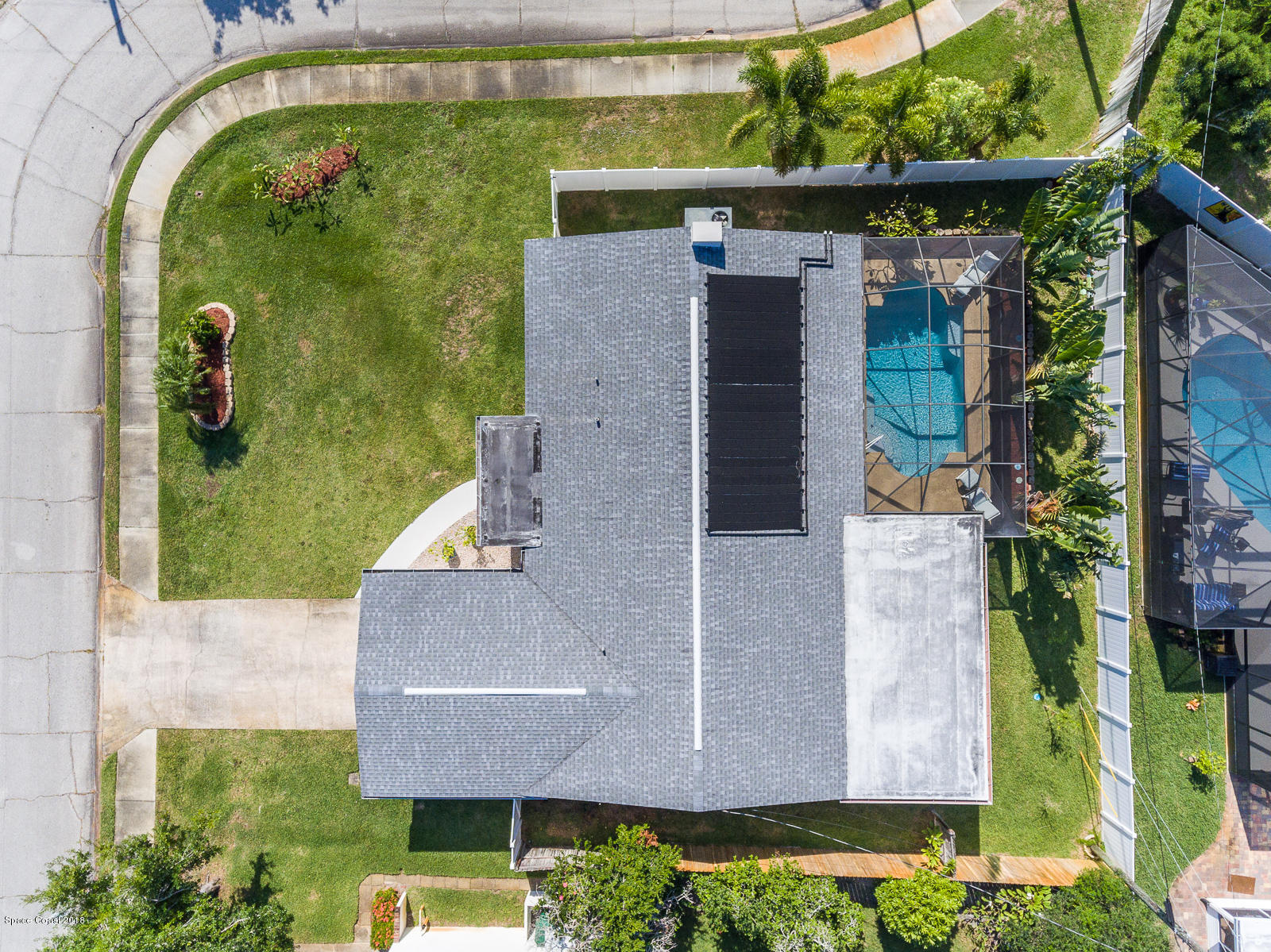 240 Pineapple Street