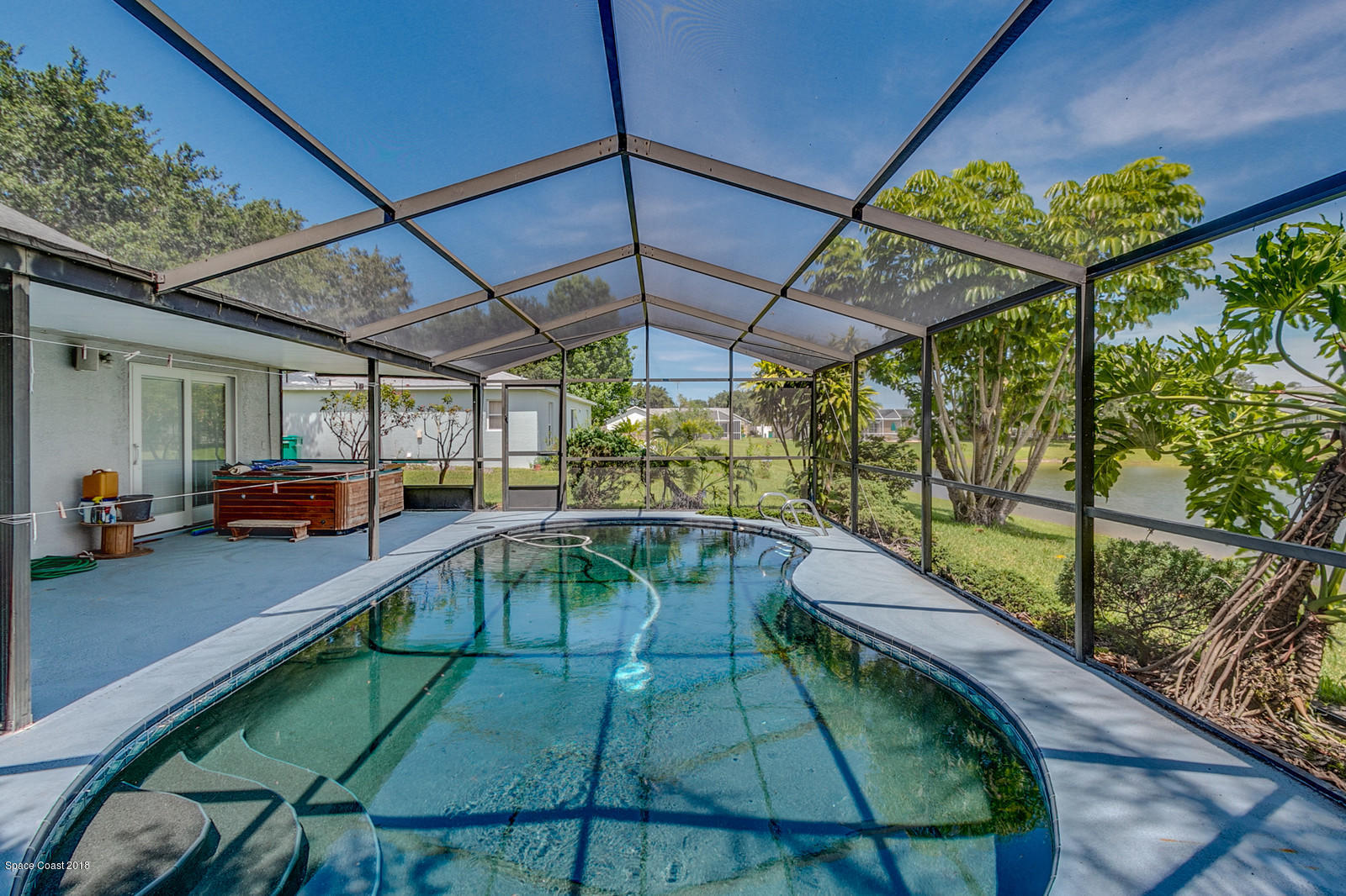 625 Sandpiper Circle