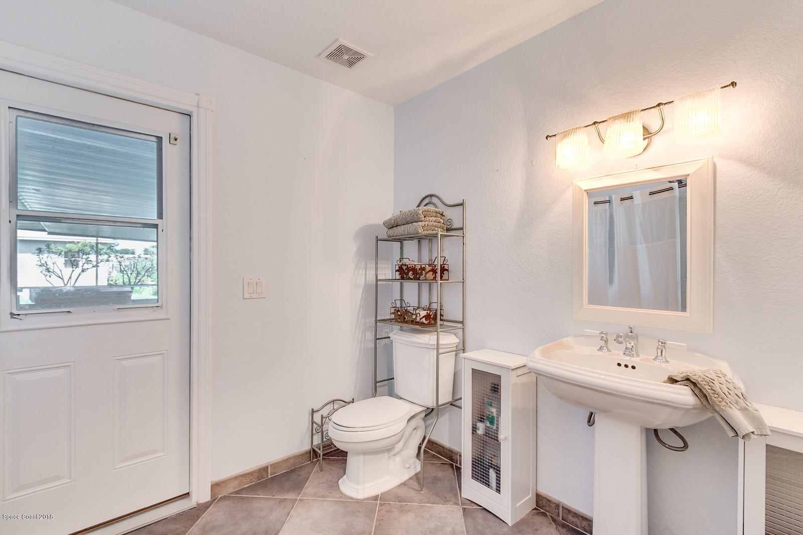 625 Sandpiper Circle