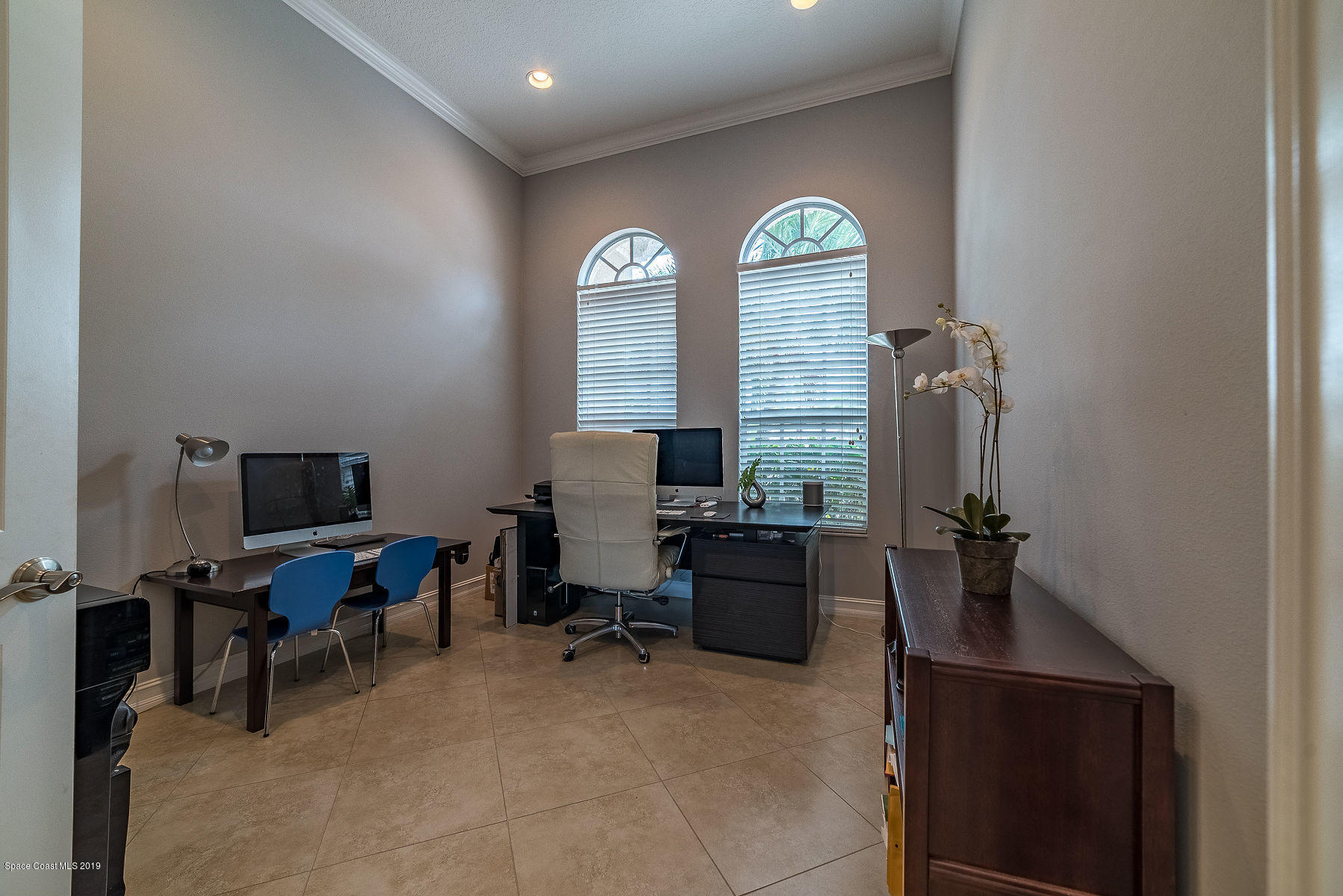 6695 Arroyo Drive
