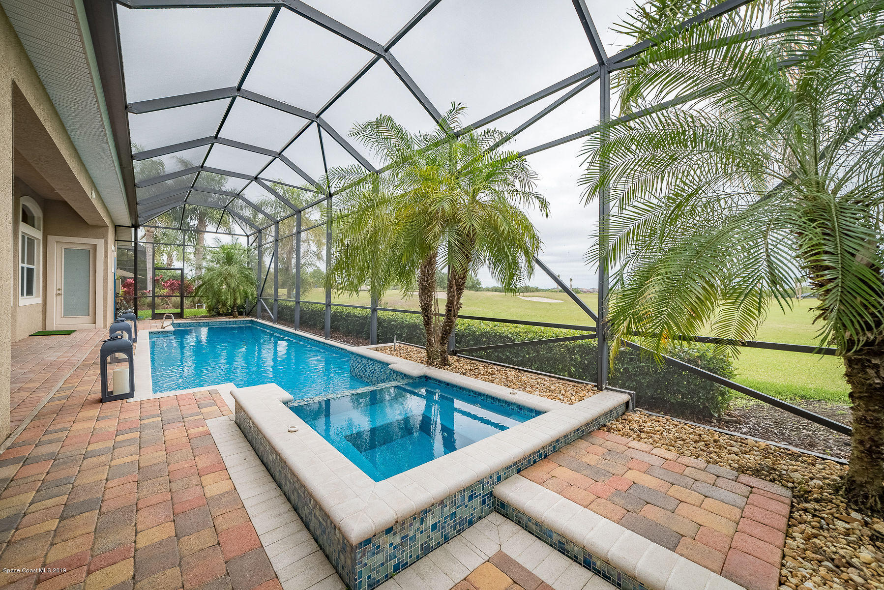 6695 Arroyo Drive