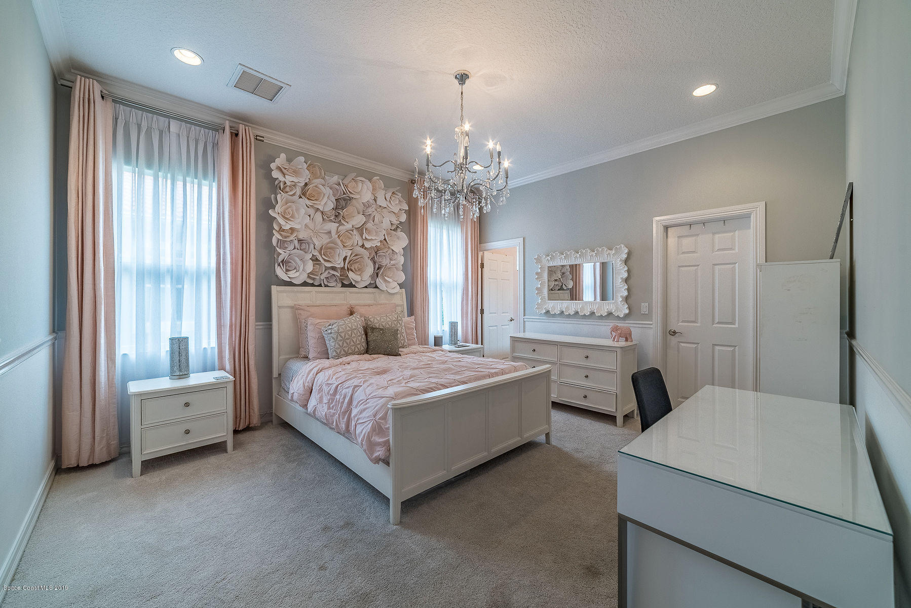 6695 Arroyo Drive