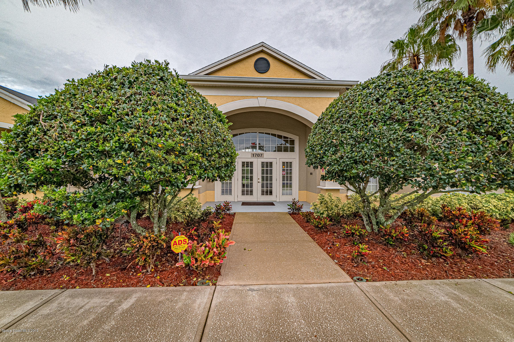 5692 Star Rush Drive, 204