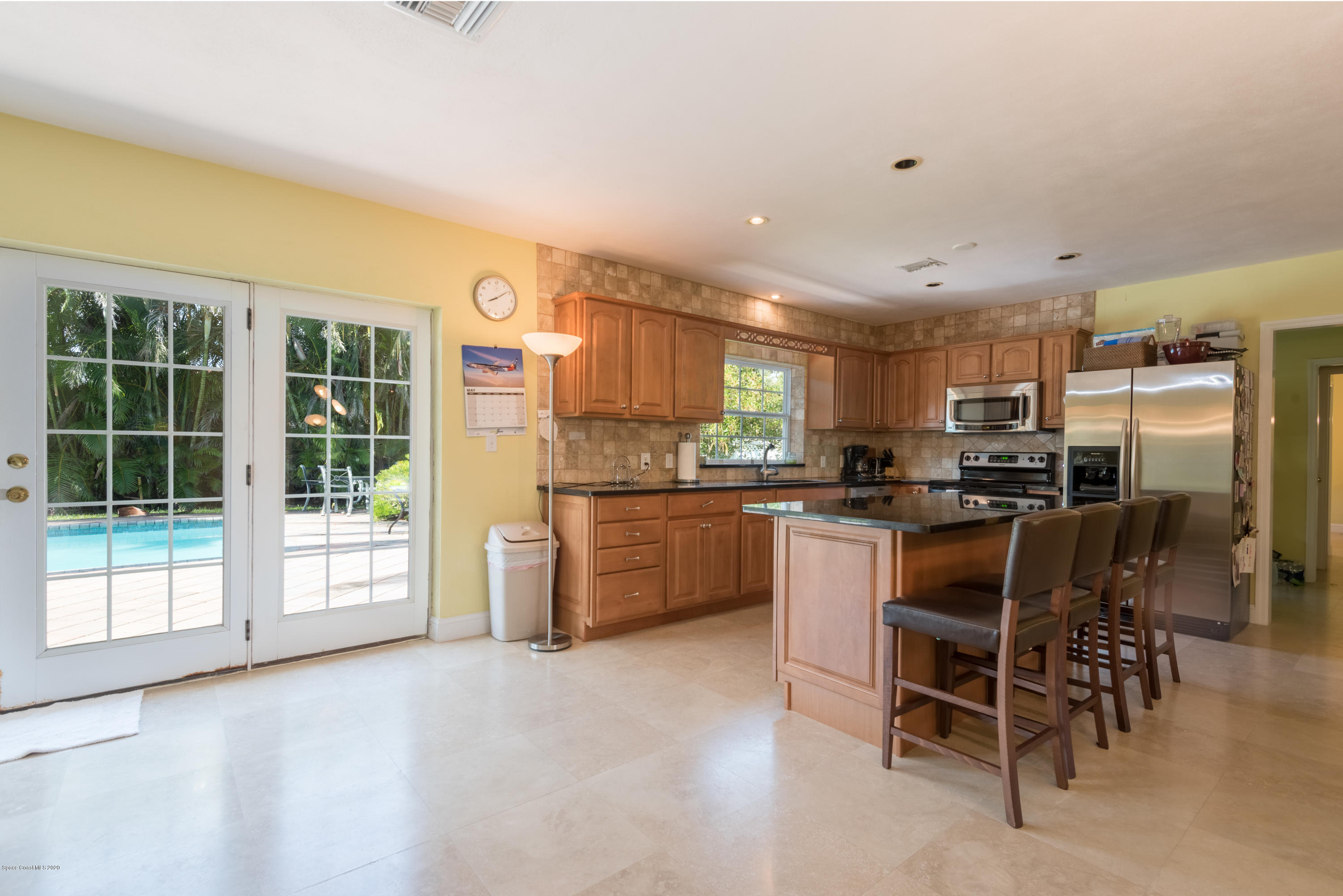 509 Riverside Circle