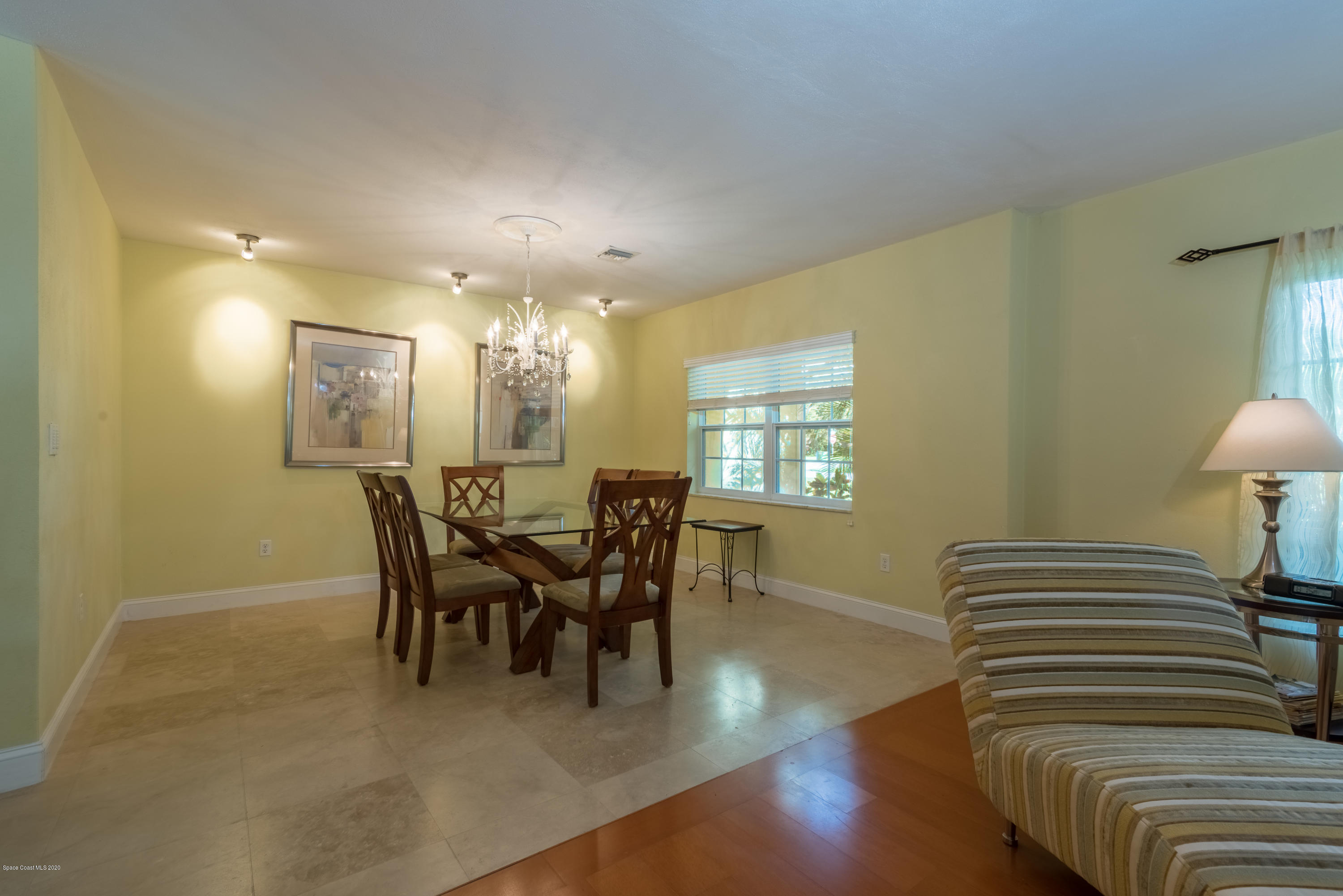 509 Riverside Circle