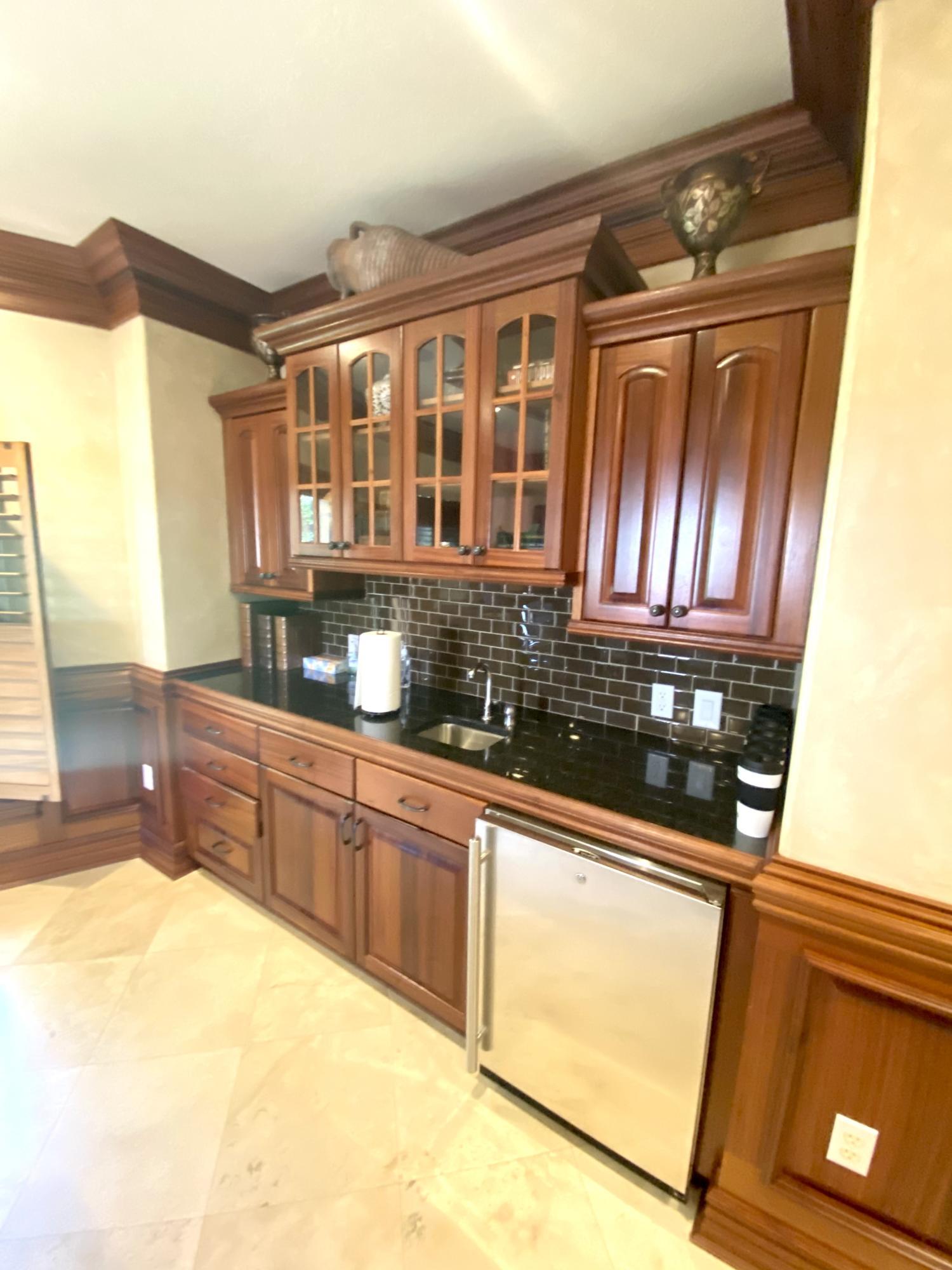 3999 N Harbor City Boulevard, B