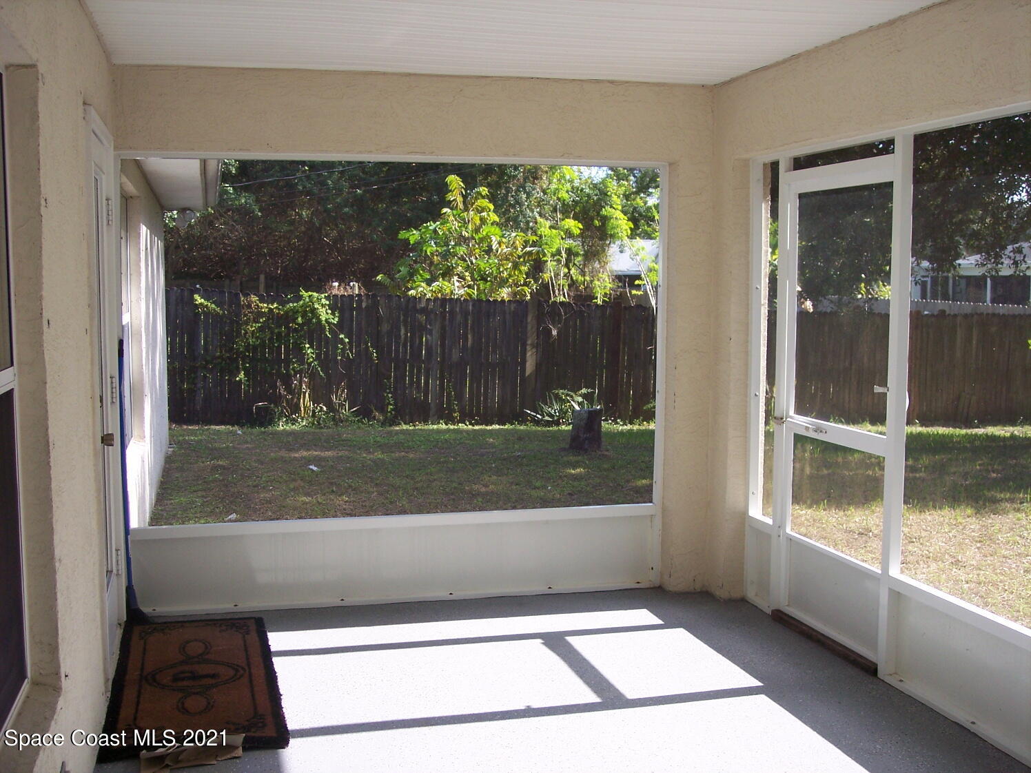 918 Zamora Street SE, 16