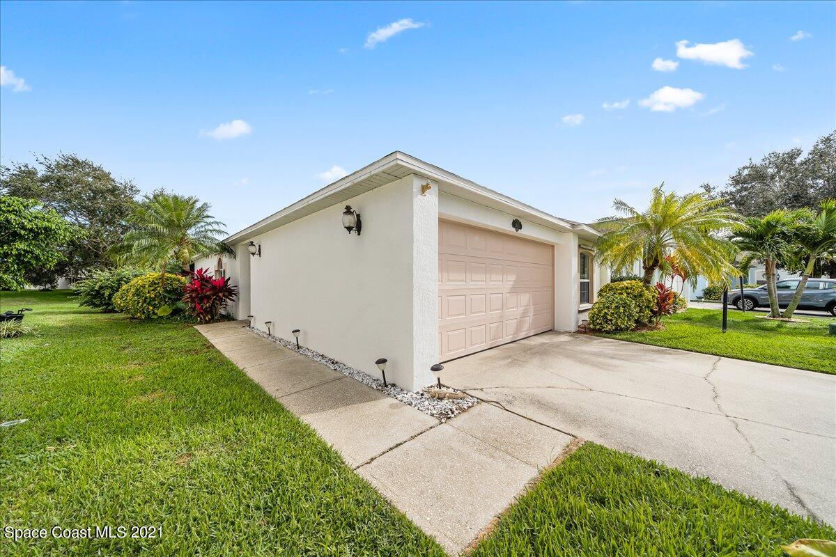 2075 Majestic Pine Court NE