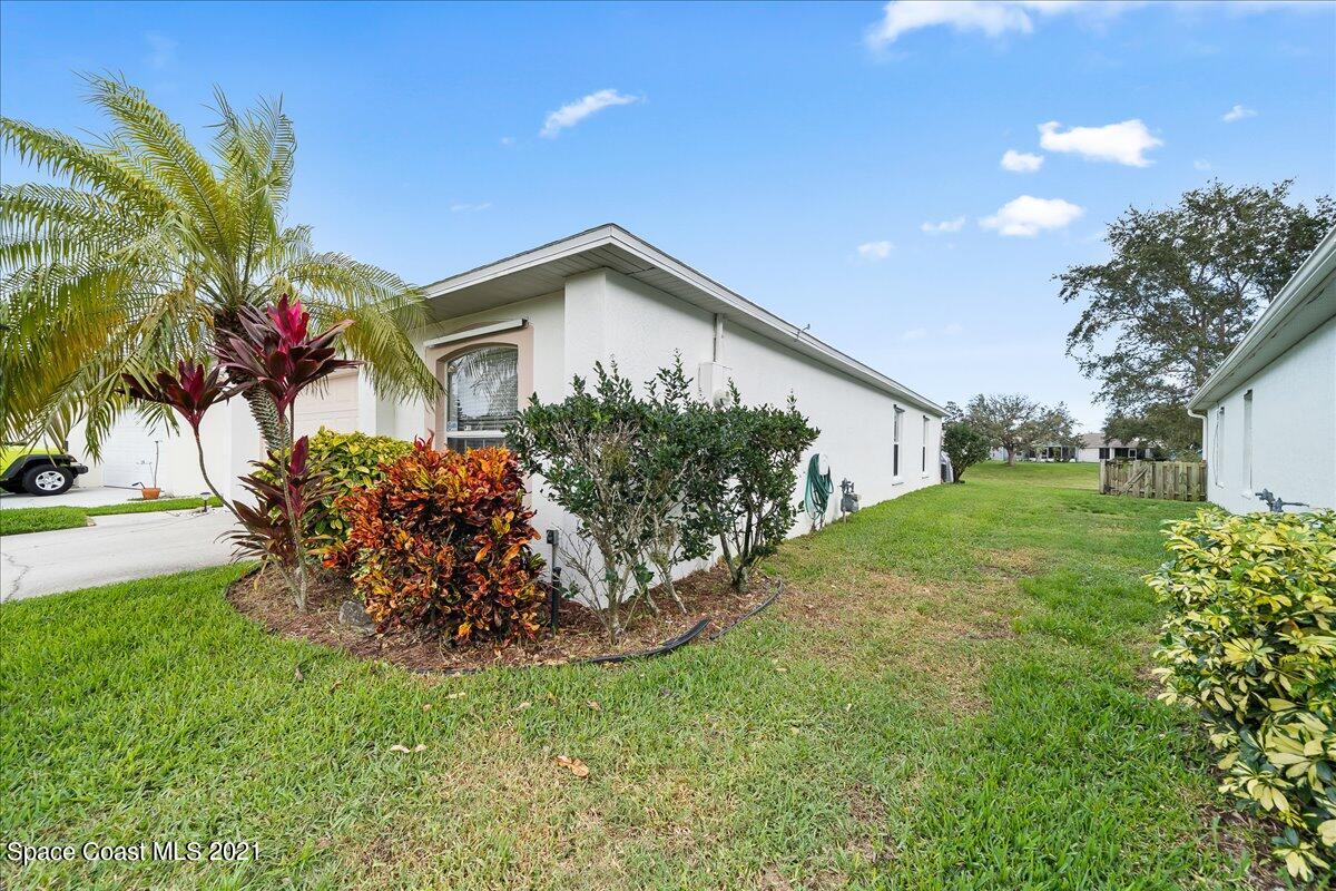 2075 Majestic Pine Court NE