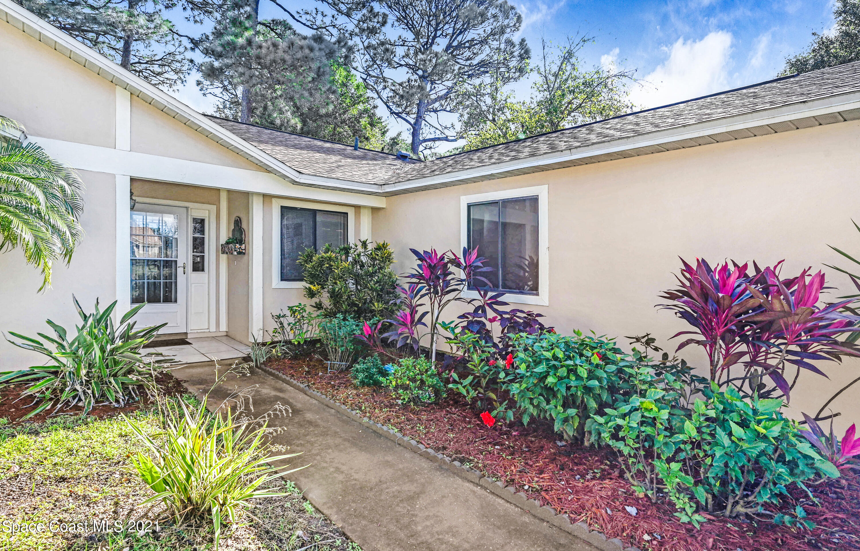808 Pine Valley Court