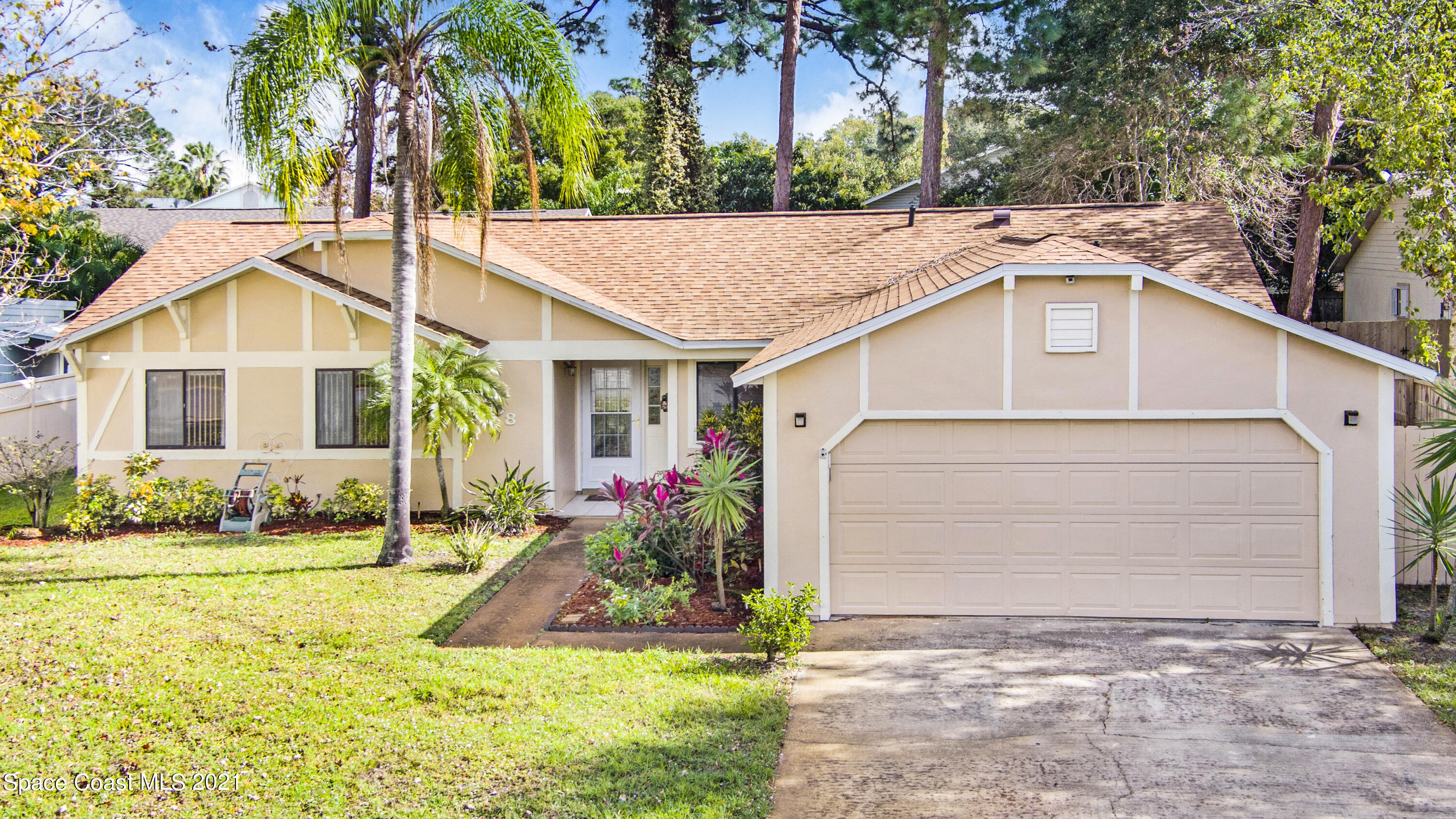 808 Pine Valley Court