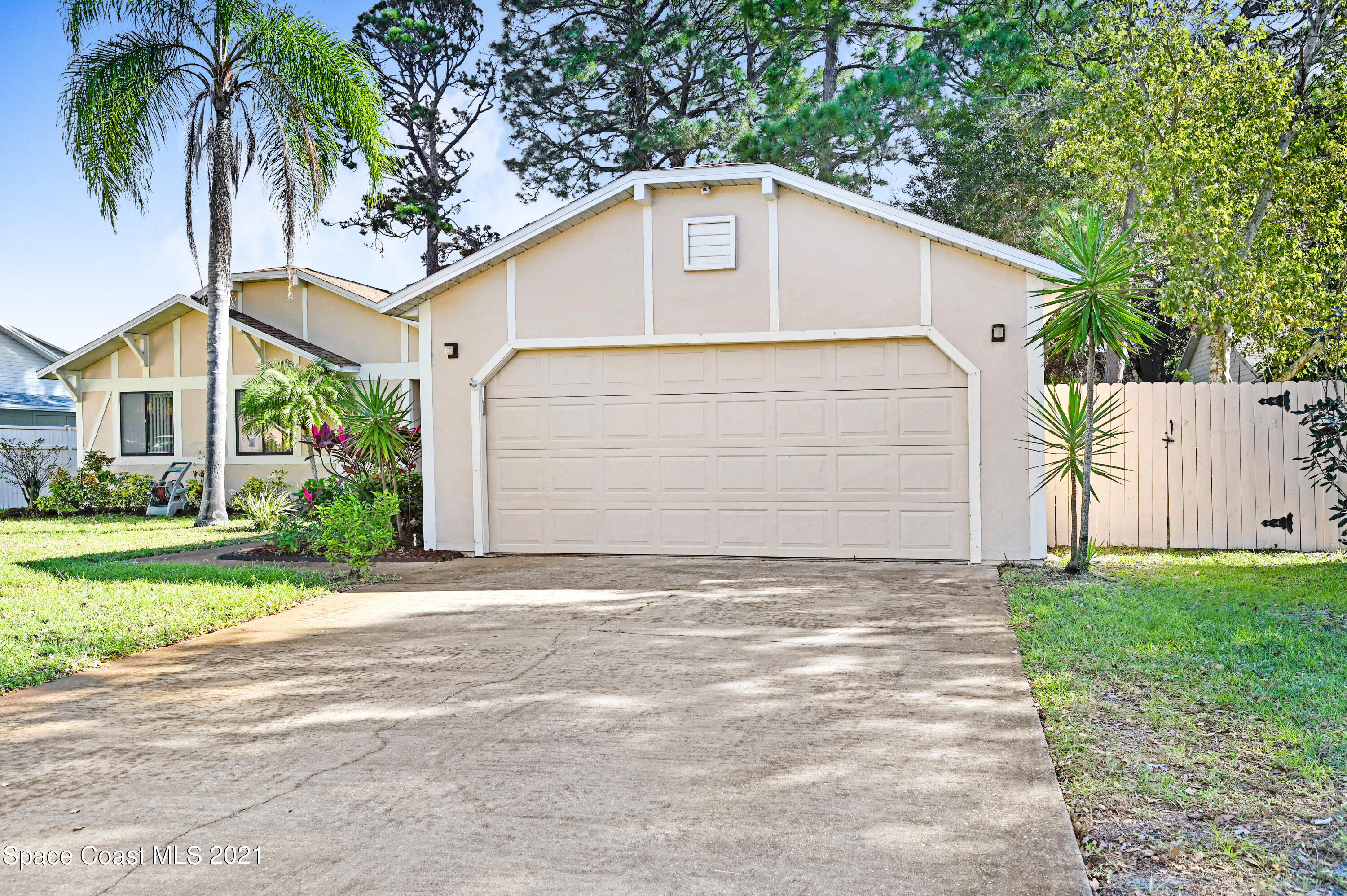 808 Pine Valley Court