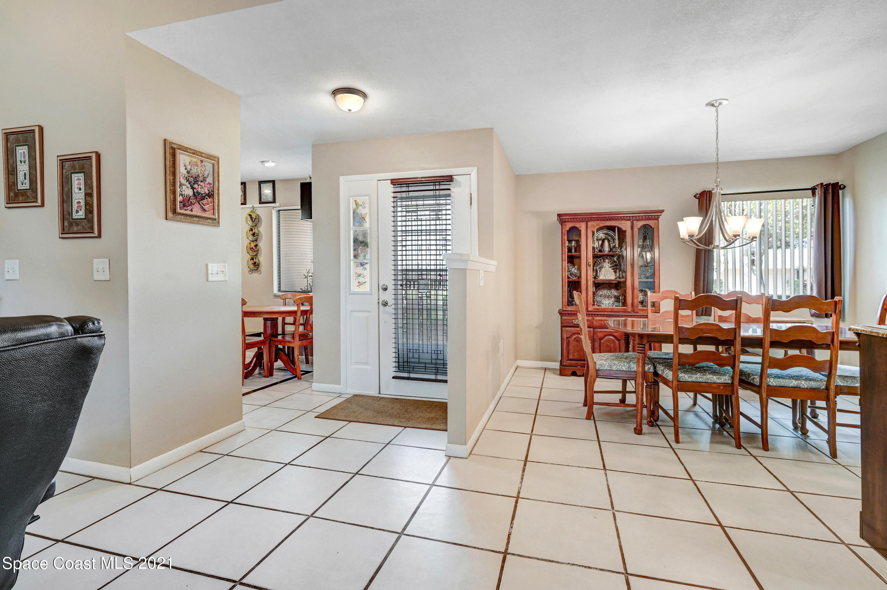 808 Pine Valley Court