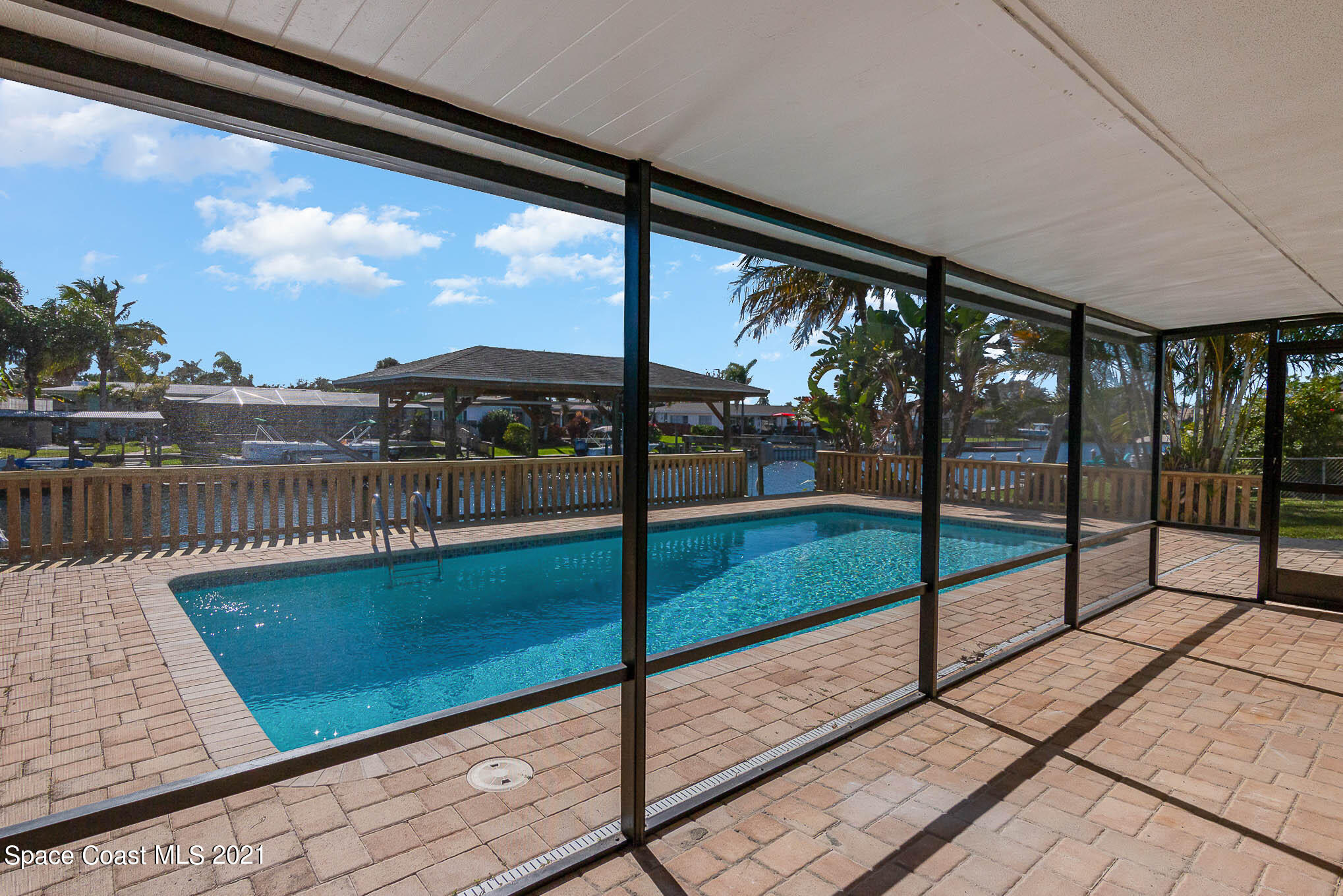 476 Cardinal Drive
