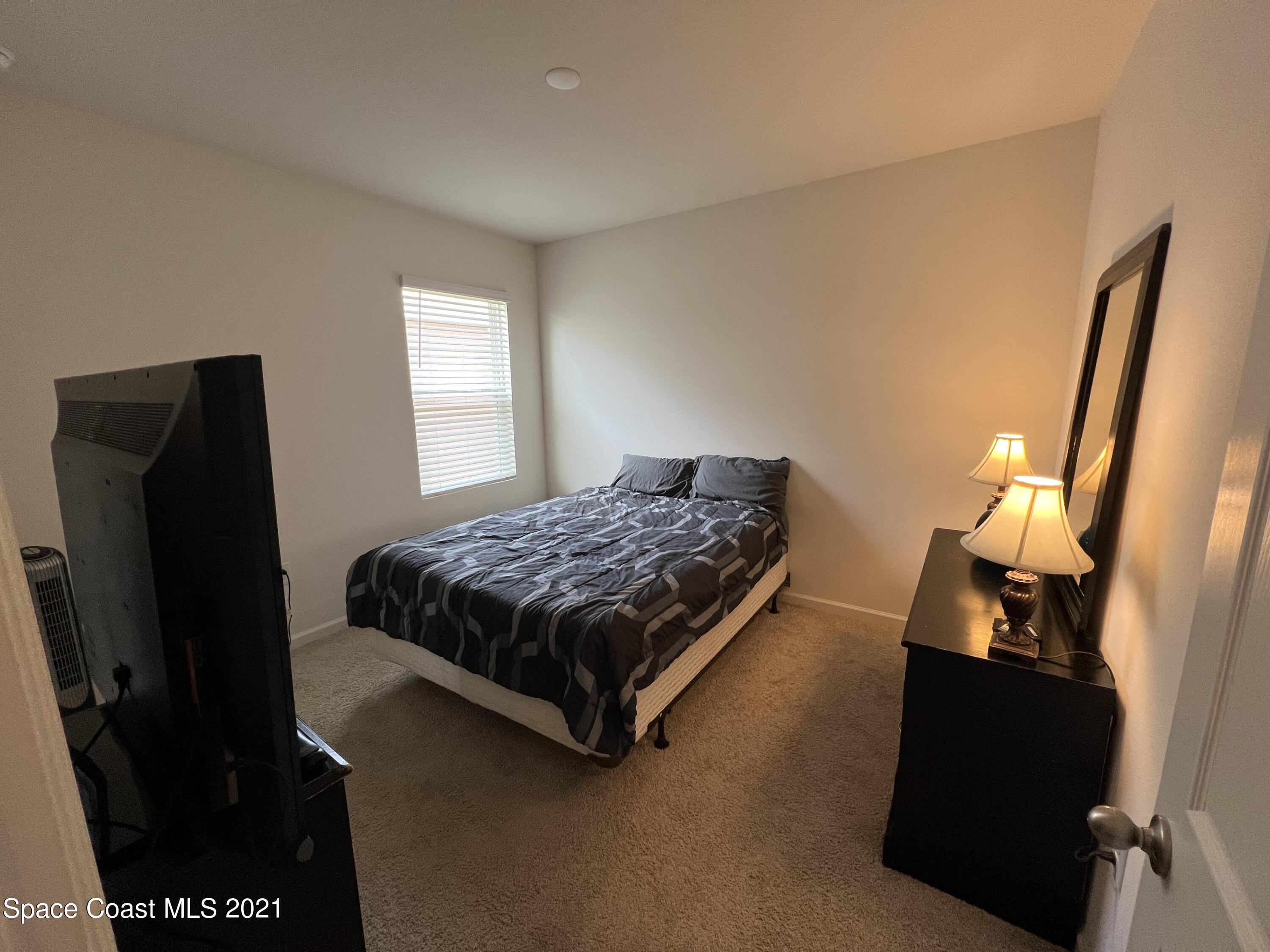 471 Moray Drive SW