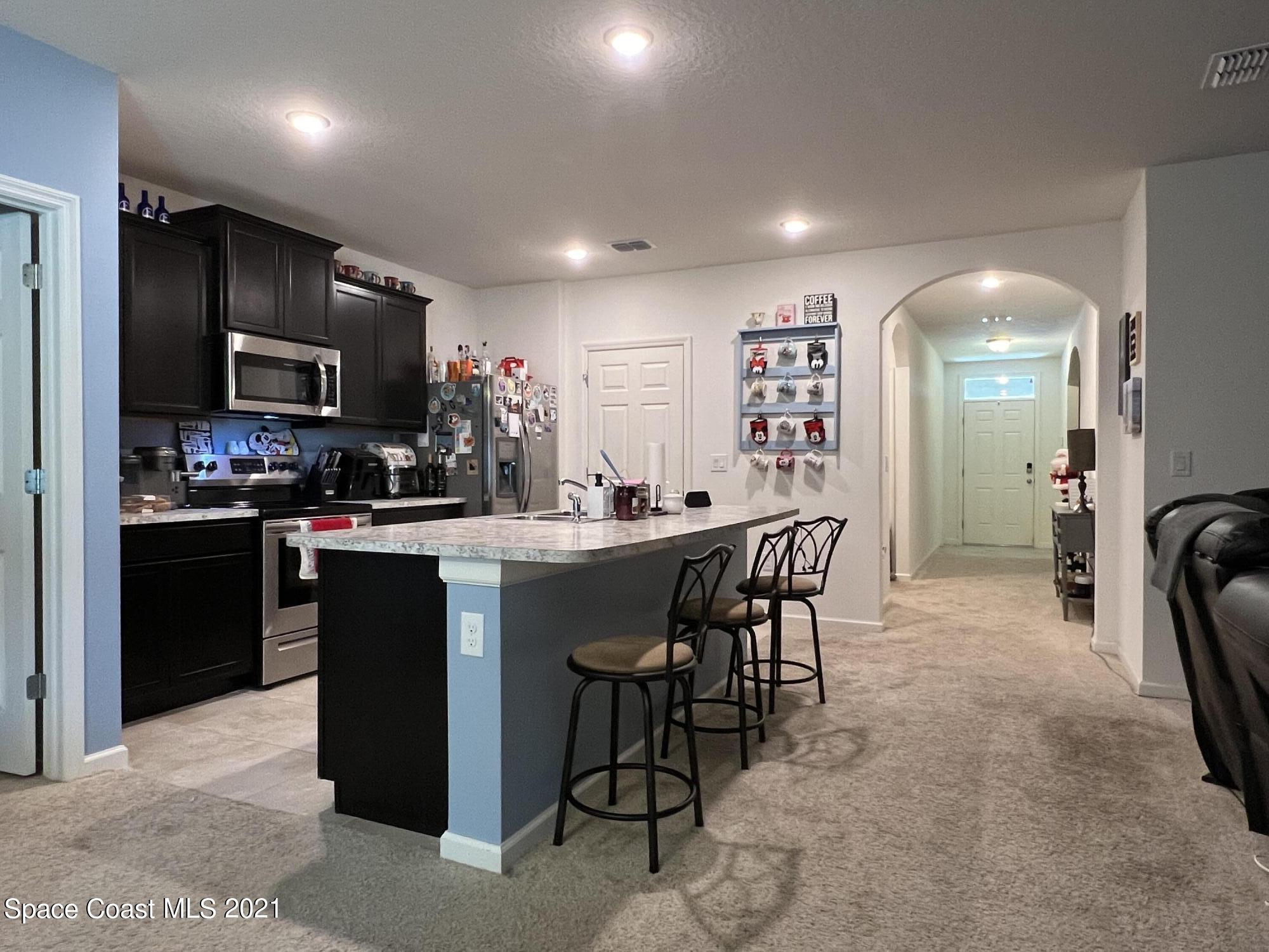 471 Moray Drive SW