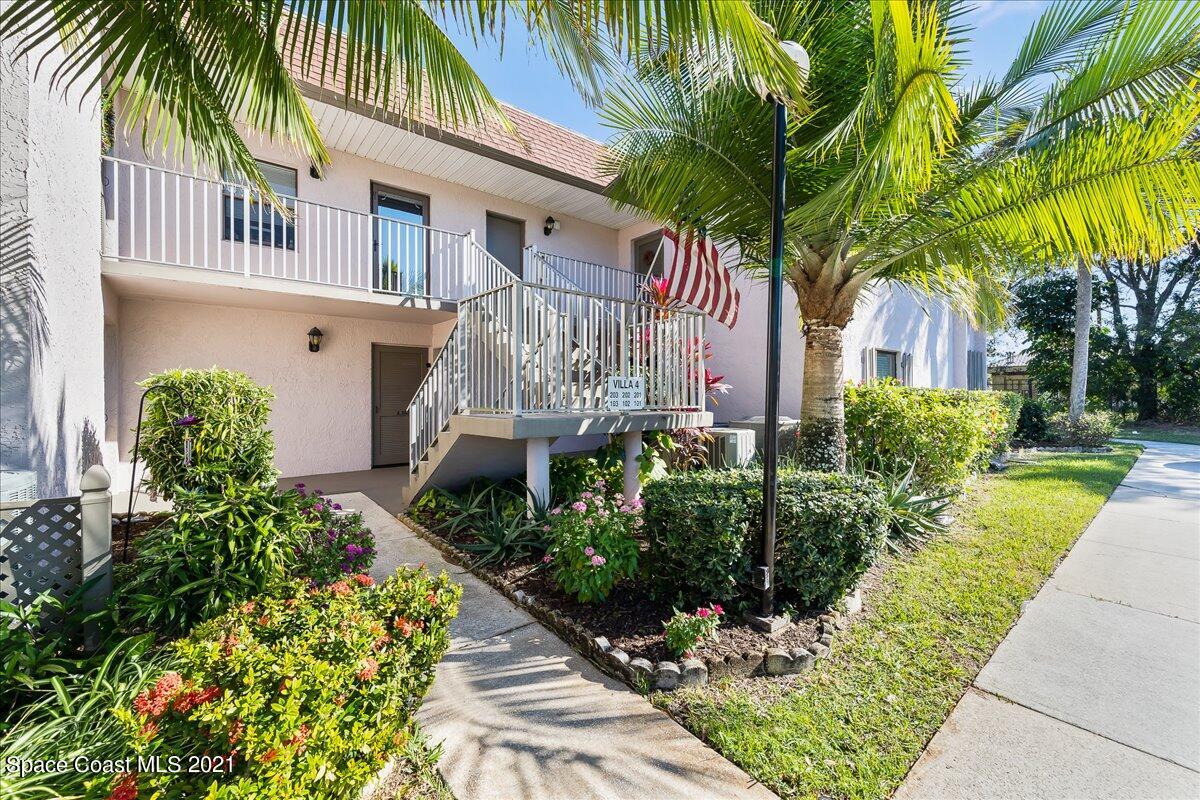 2727 N Wickham Road, 4-101