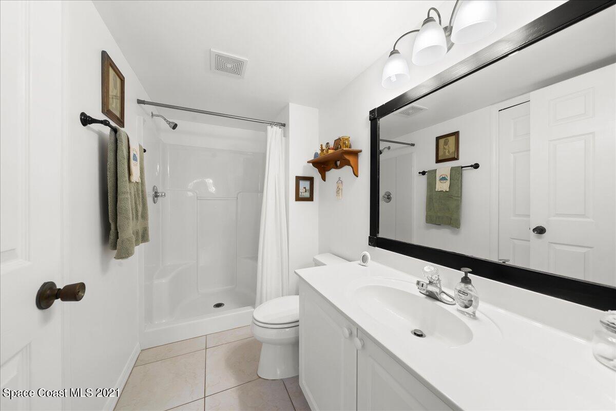 2727 N Wickham Road, 4-101