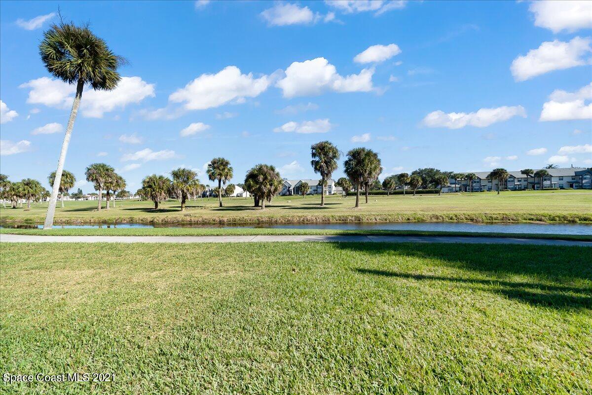 2727 N Wickham Road, 4-101