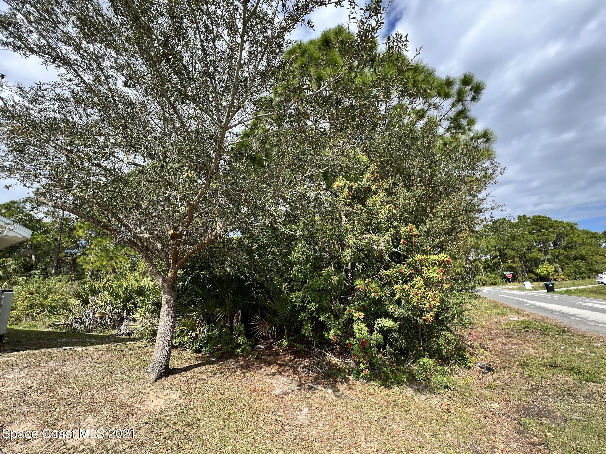 288 Delake Road NW