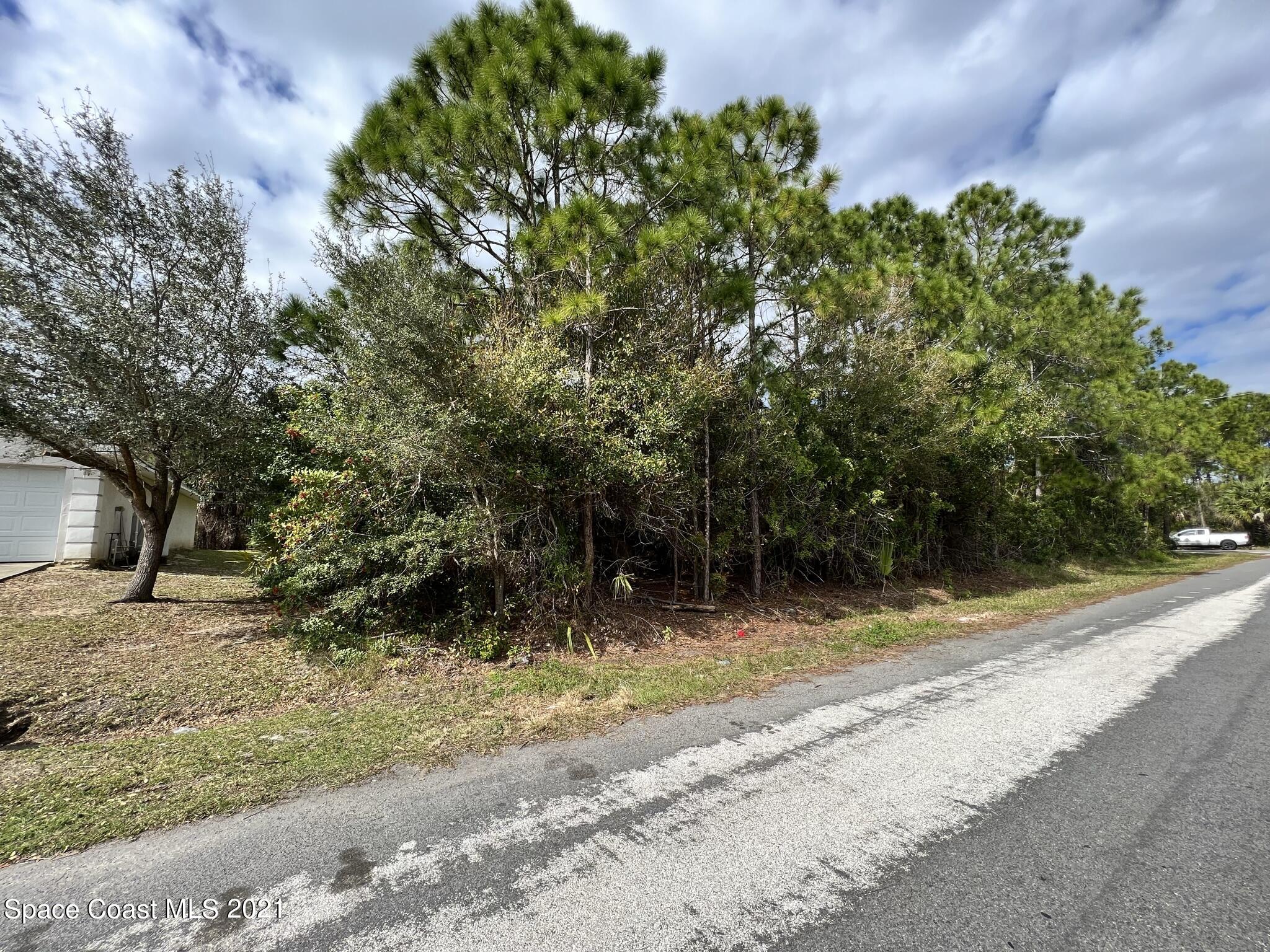 288 Delake Road NW