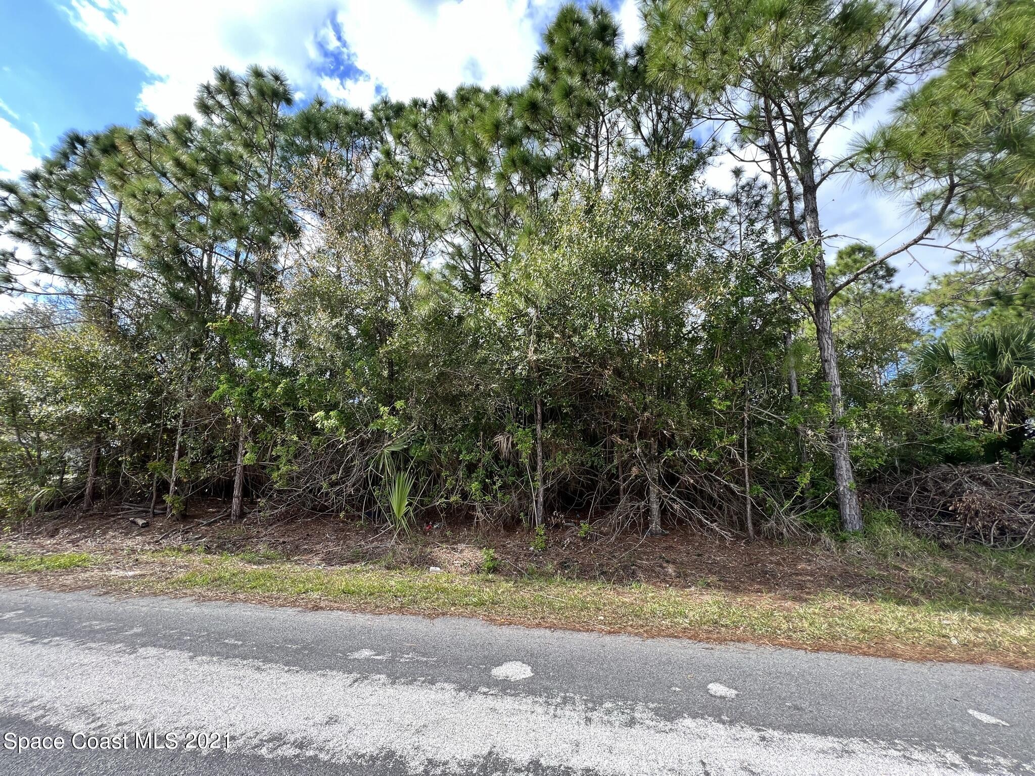 288 Delake Road NW
