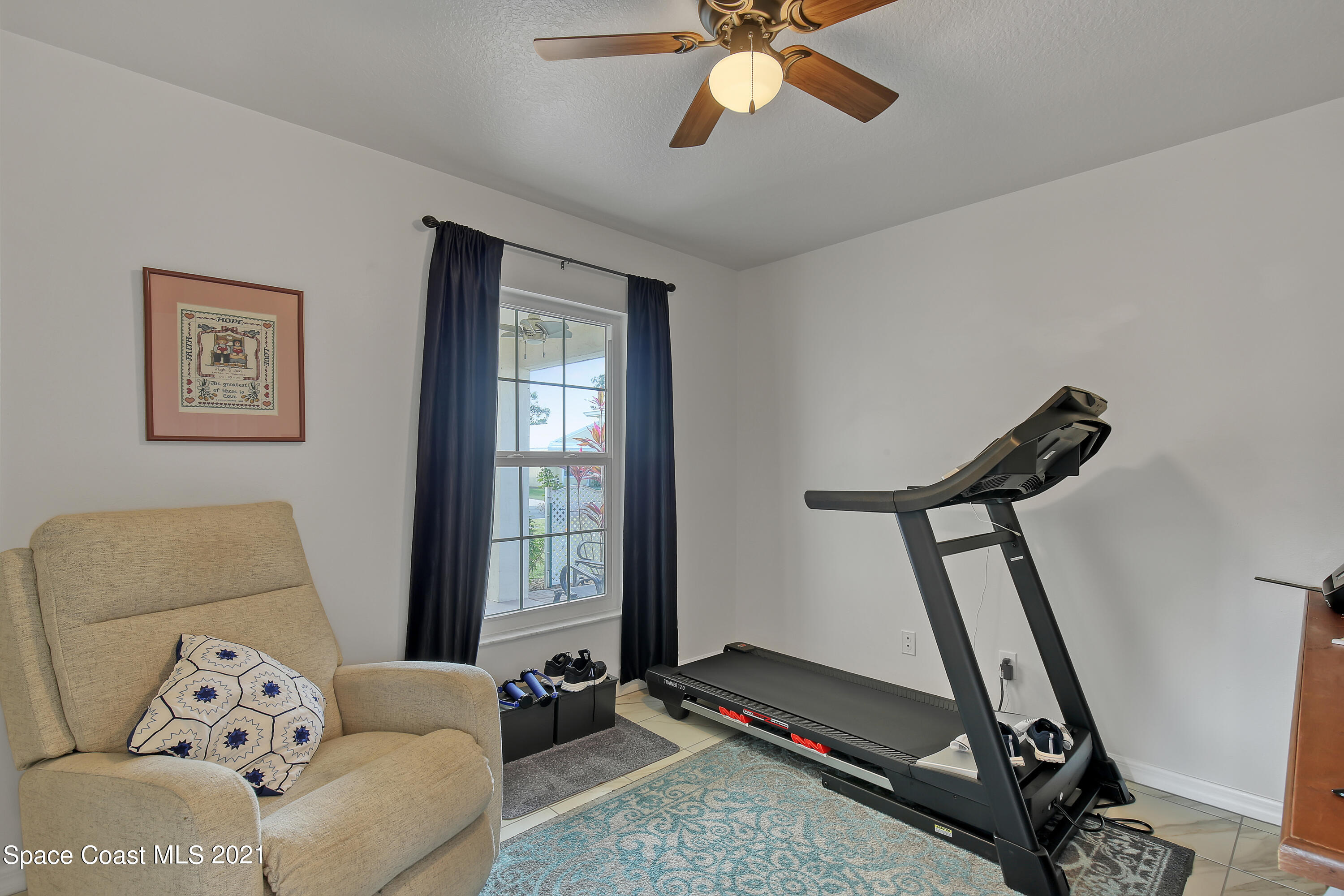 1999 Sugarberry Court NE