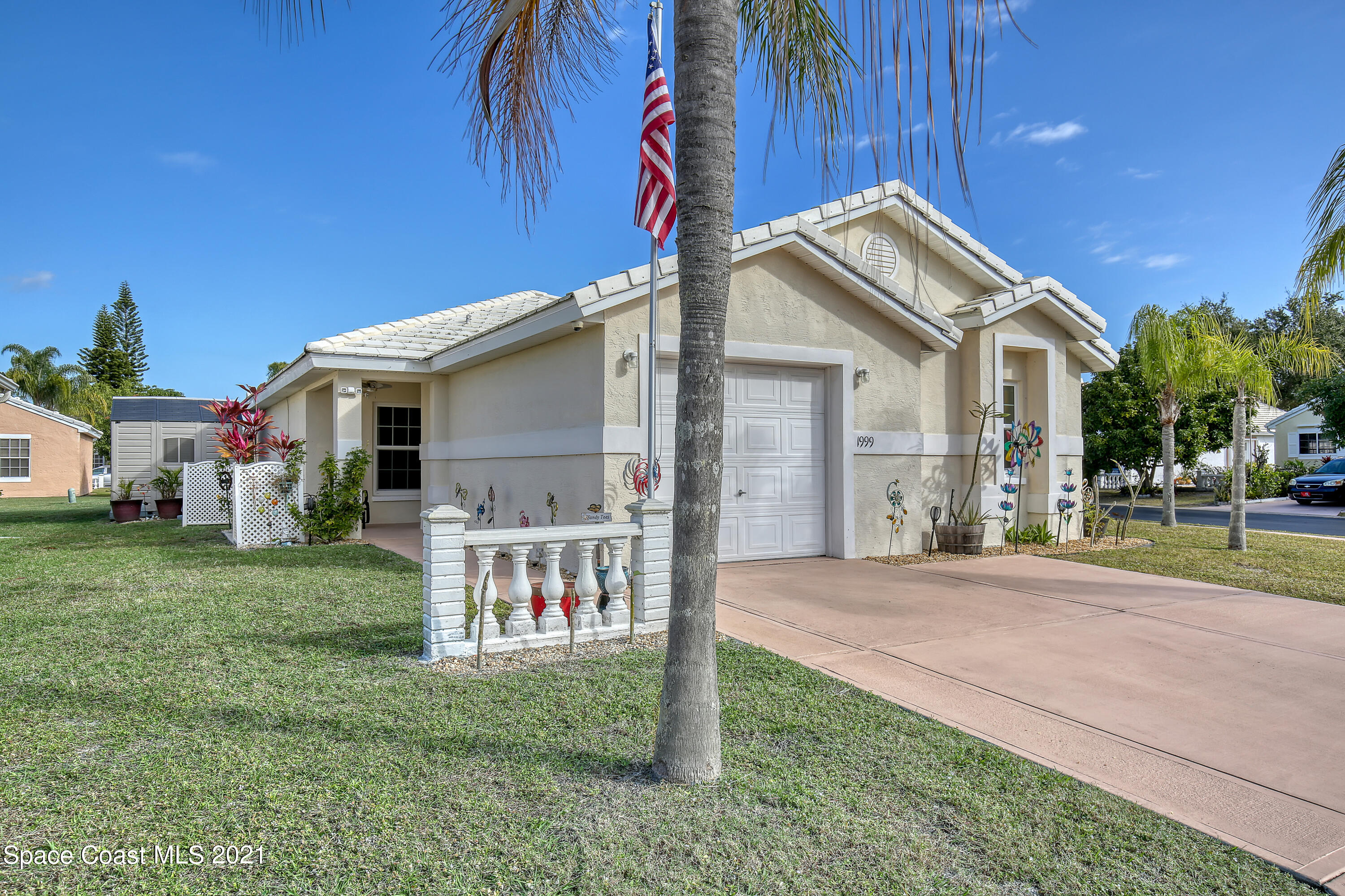 1999 Sugarberry Court NE