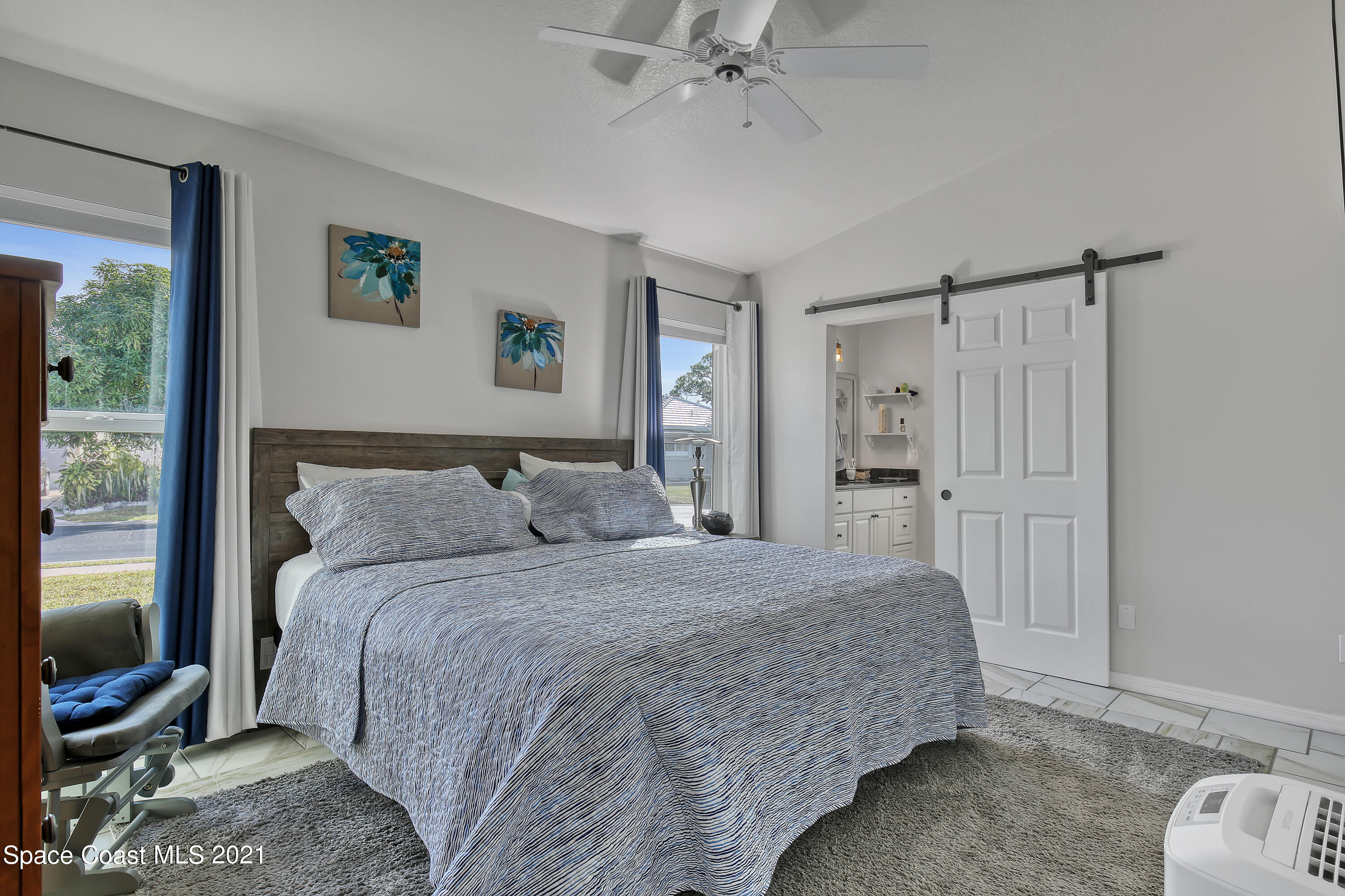 1999 Sugarberry Court NE