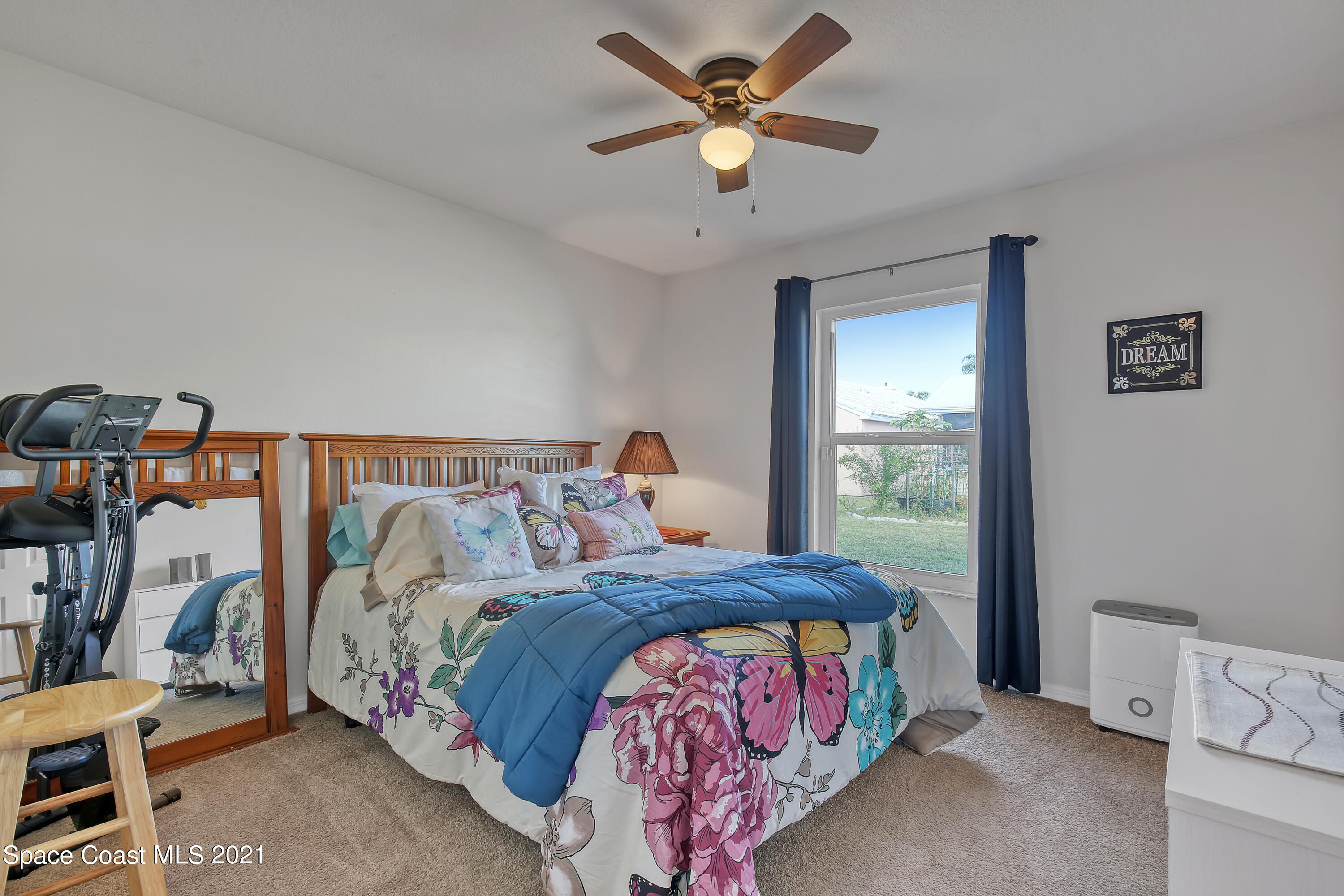 1999 Sugarberry Court NE