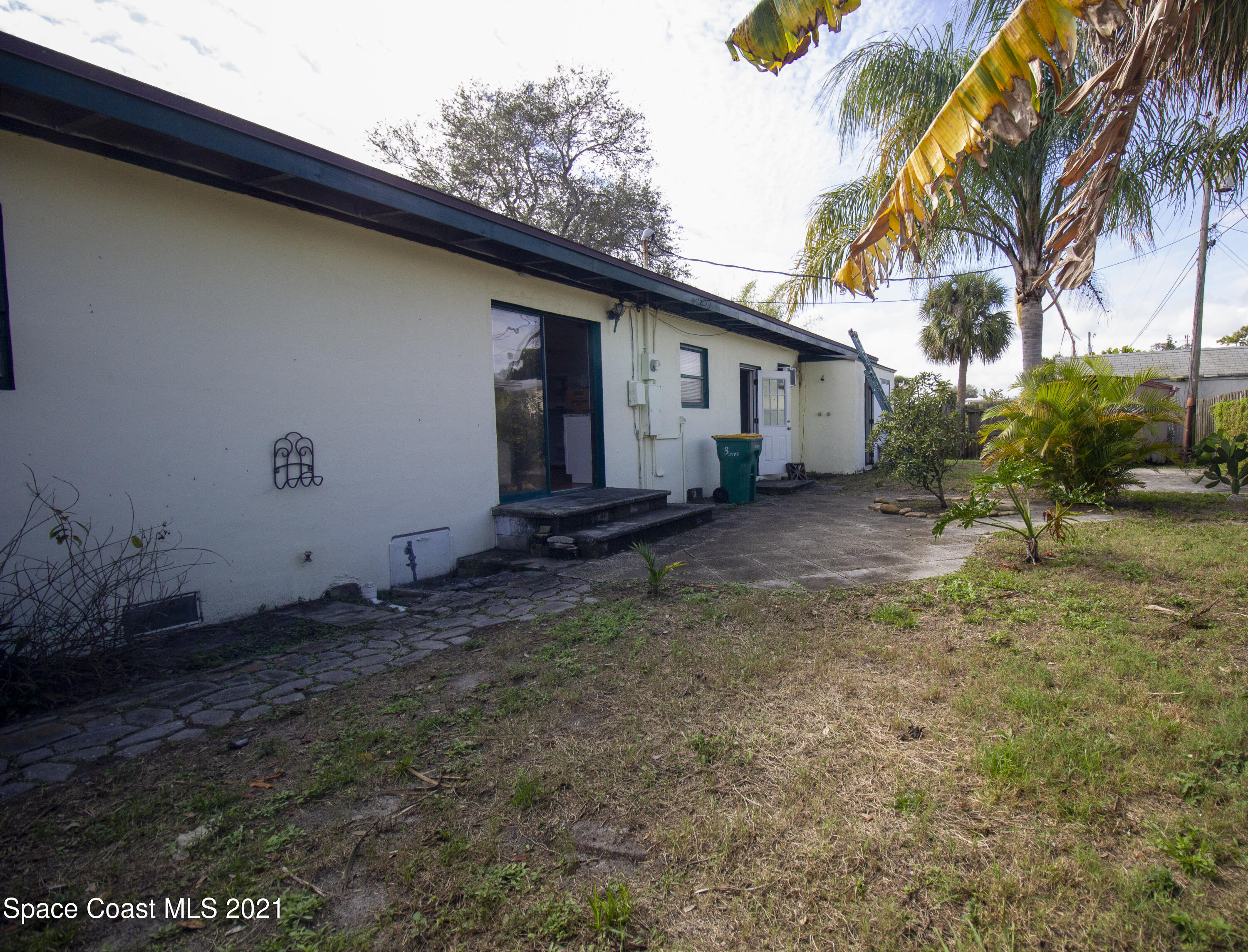 317 Live Oak Lane