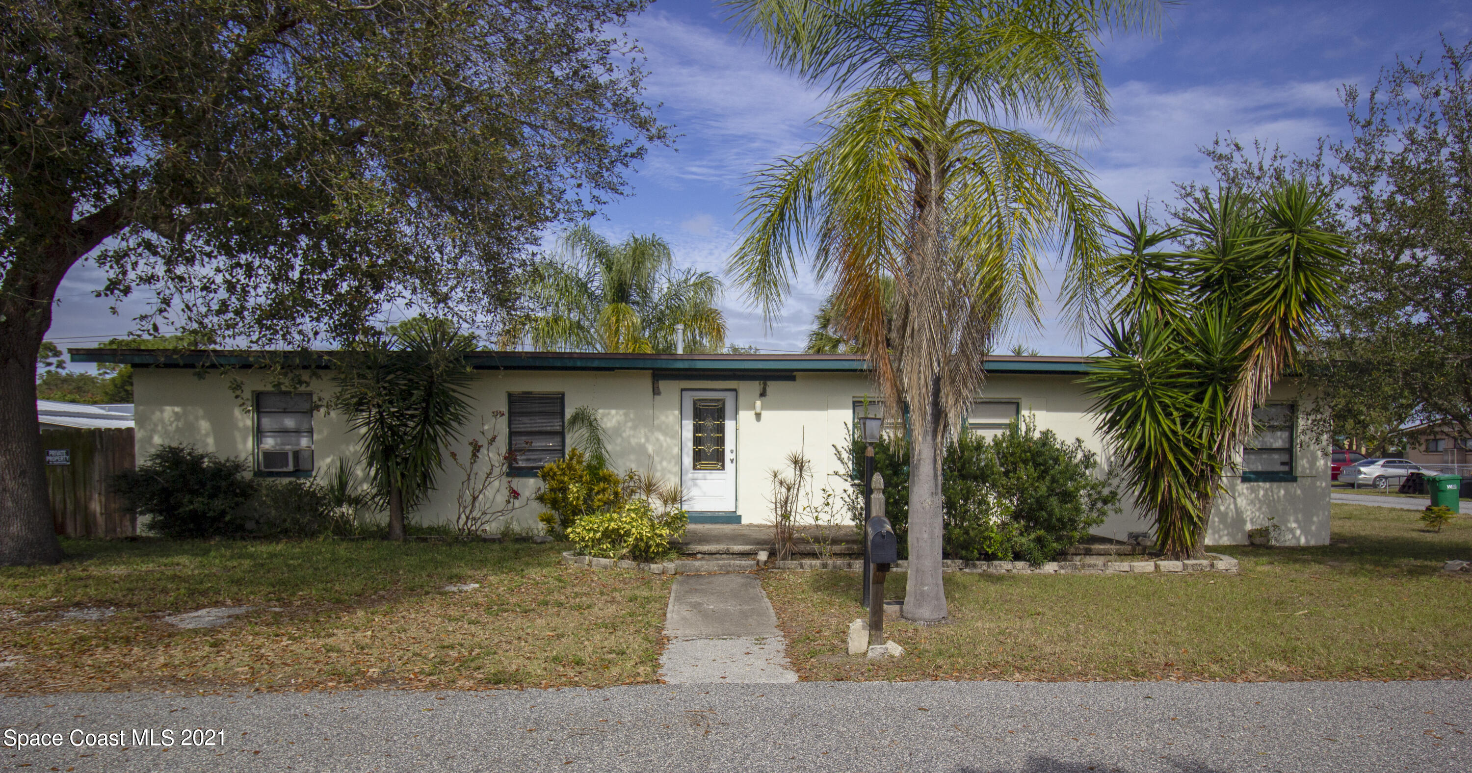 317 Live Oak Lane