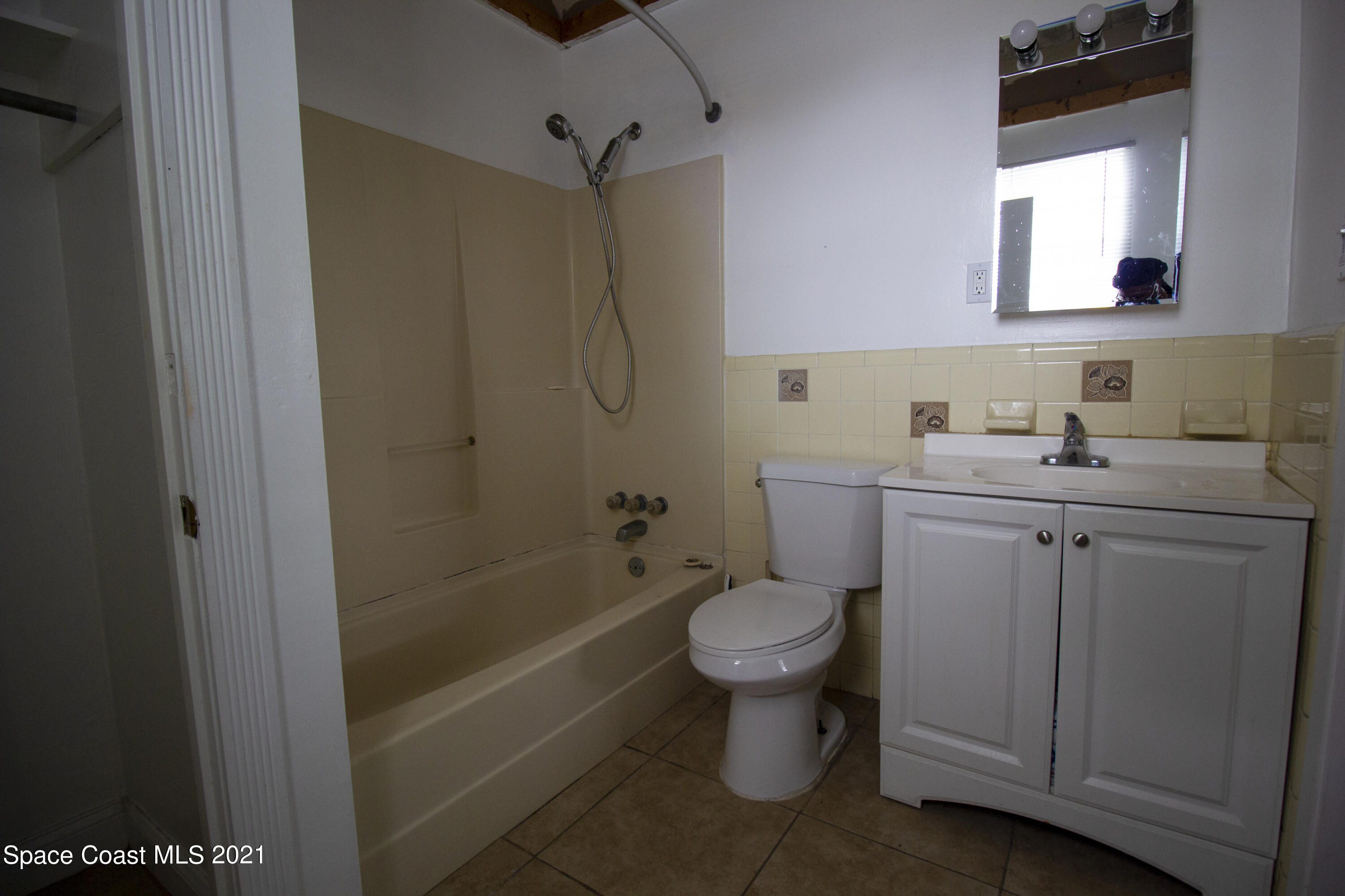 317 Live Oak Lane