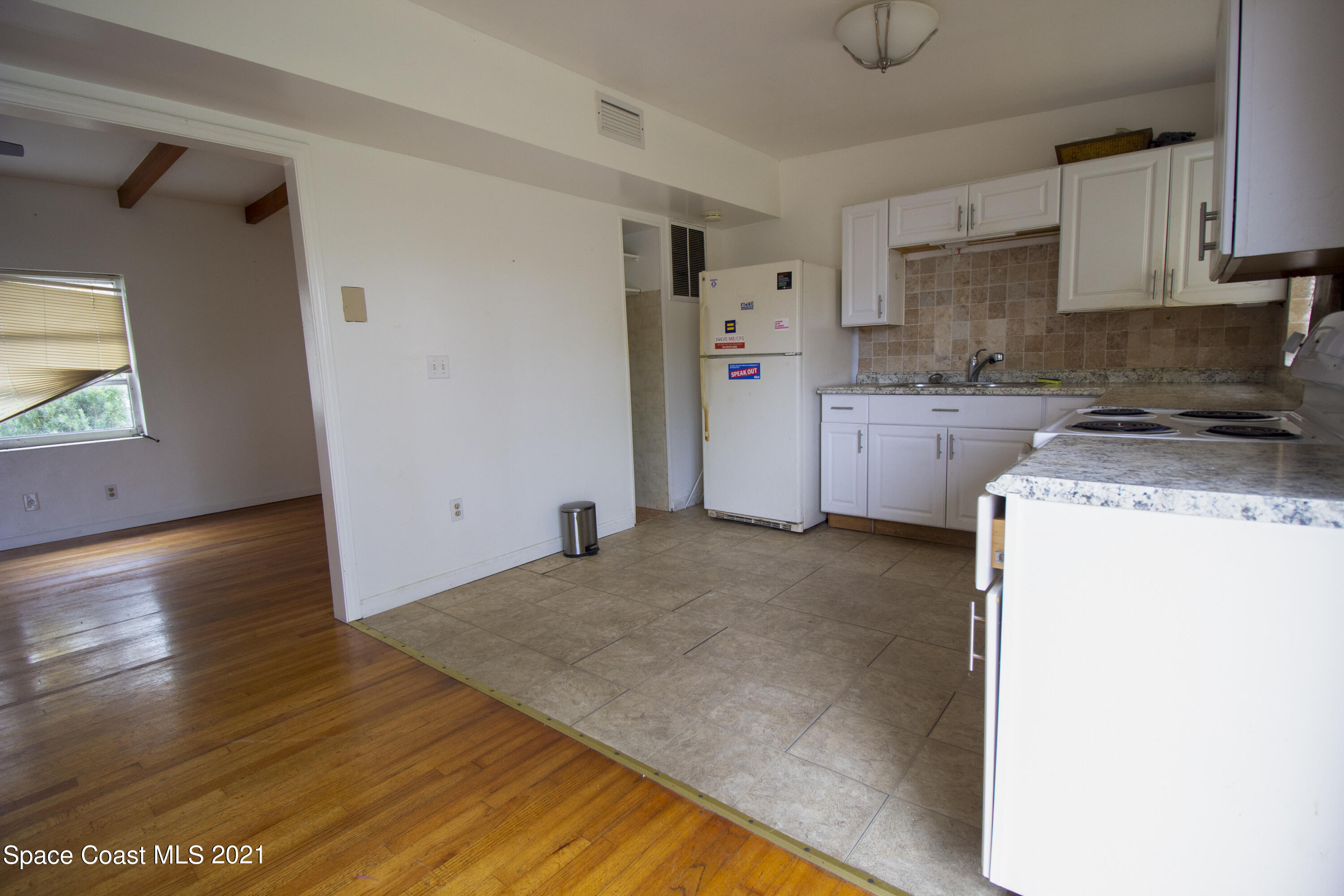 317 Live Oak Lane