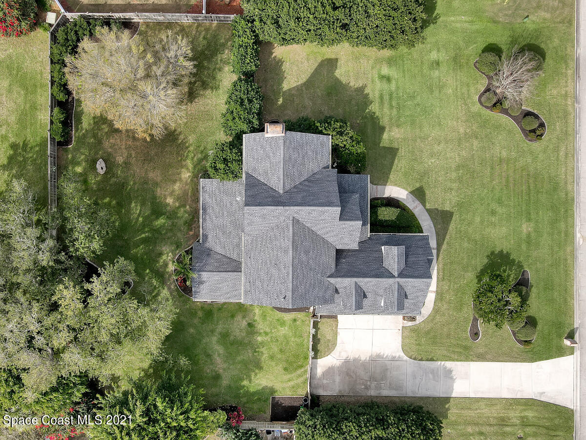 2135 River Oaks Court