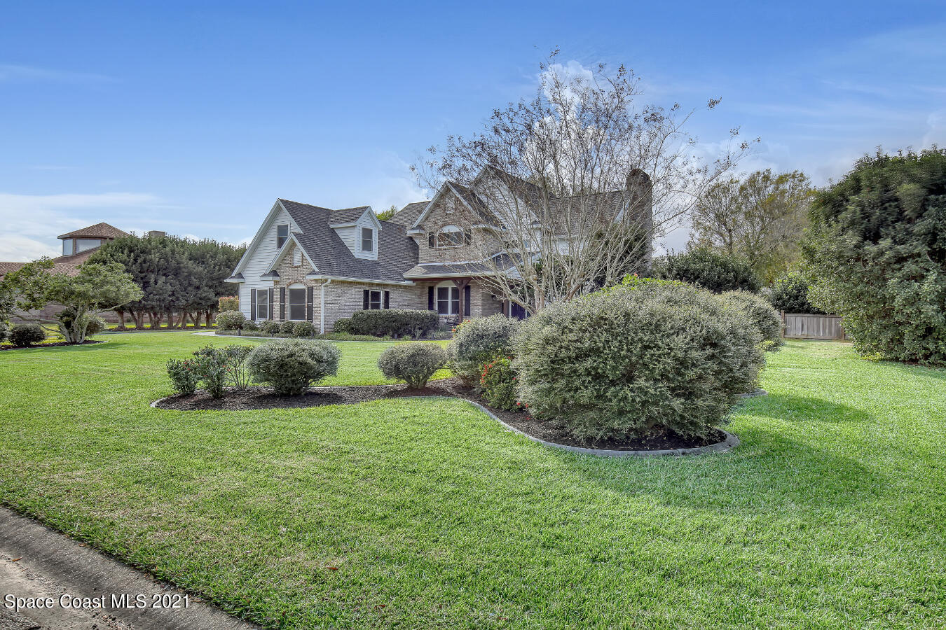2135 River Oaks Court