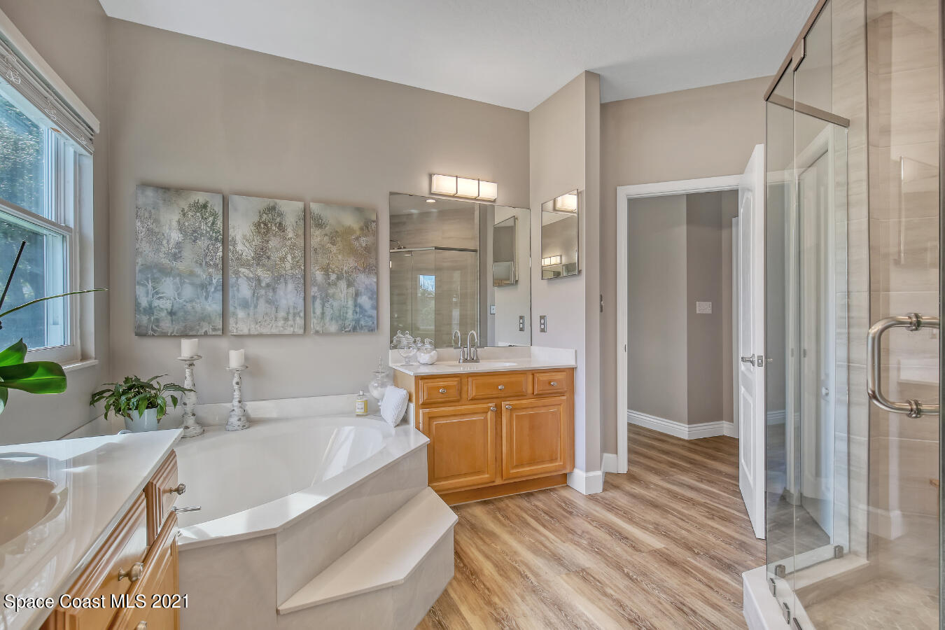 2135 River Oaks Court