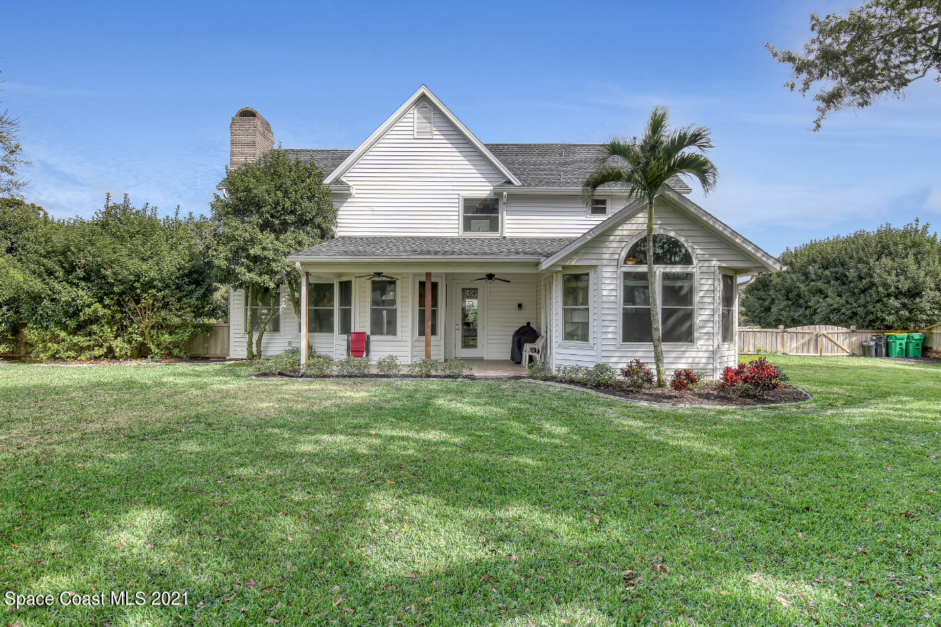 2135 River Oaks Court