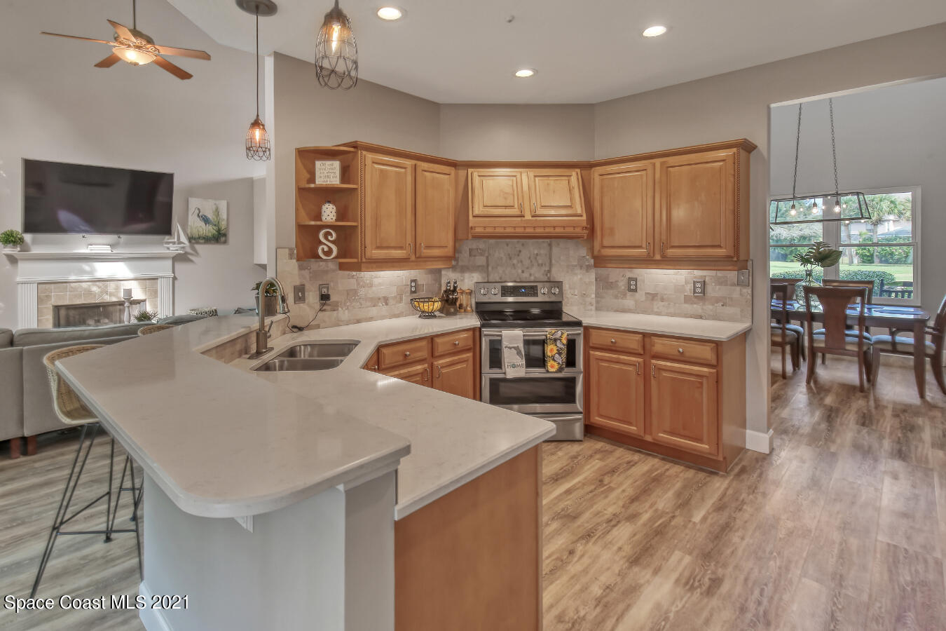 2135 River Oaks Court