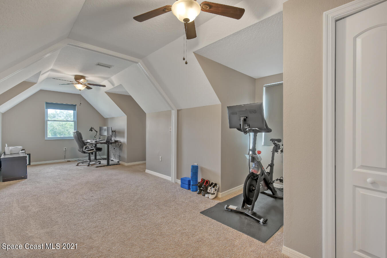 2135 River Oaks Court