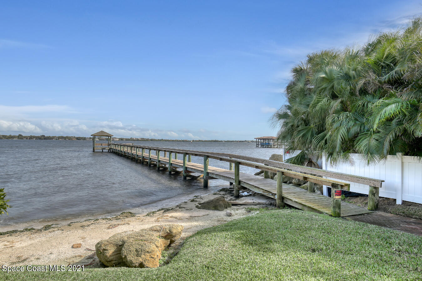 2135 River Oaks Court