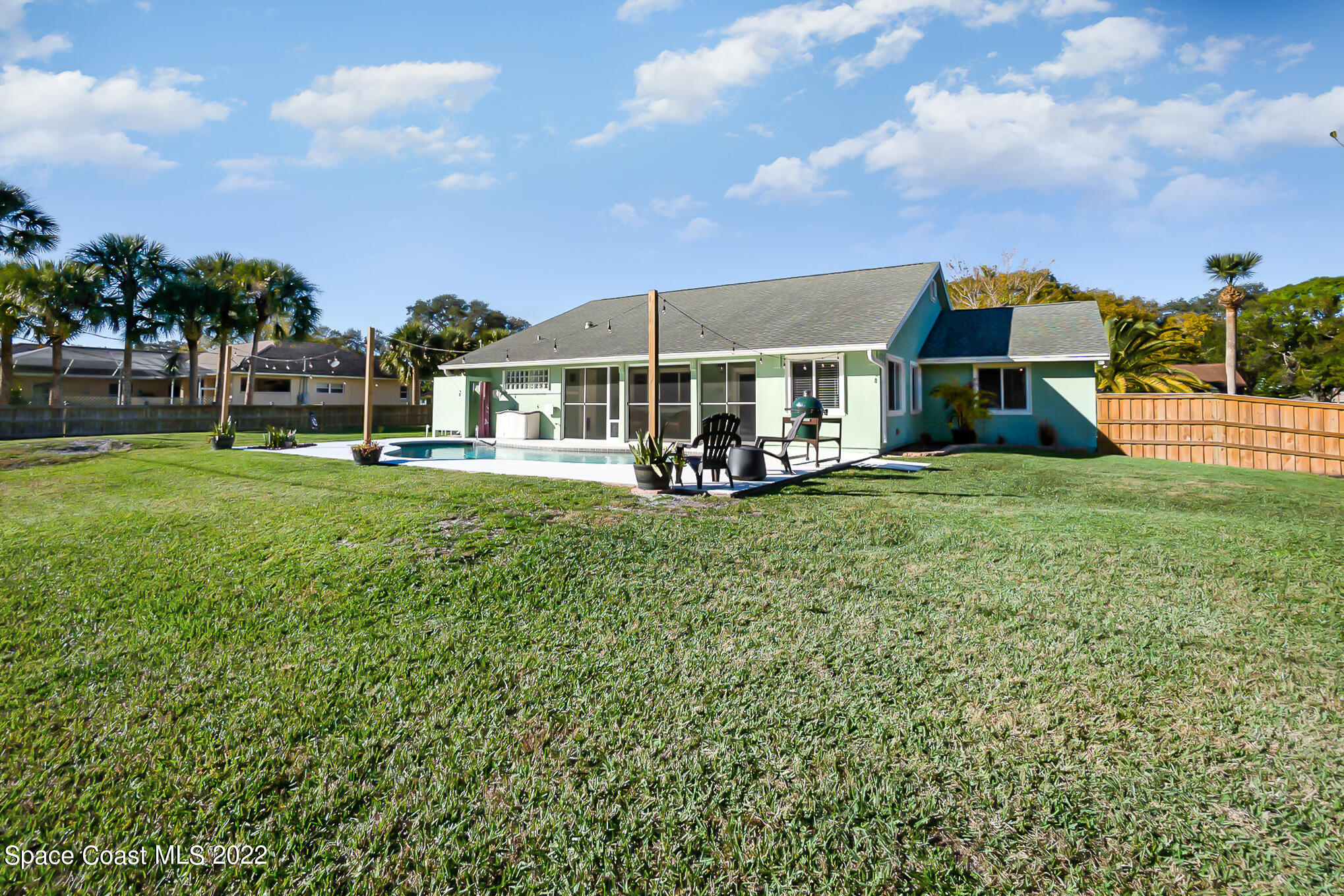 284 Hurst Road NE