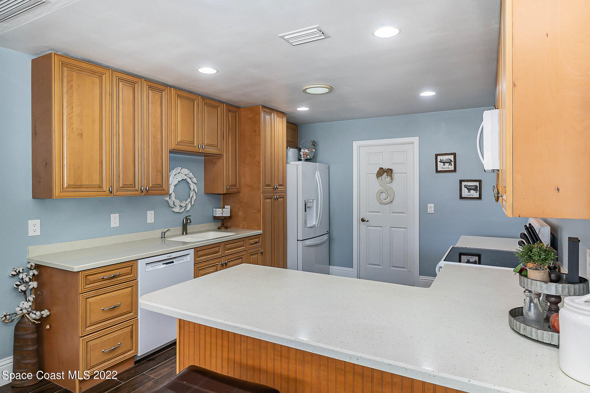 284 Hurst Road NE