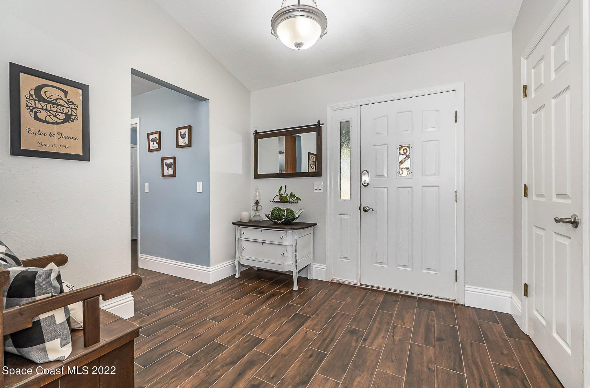284 Hurst Road NE
