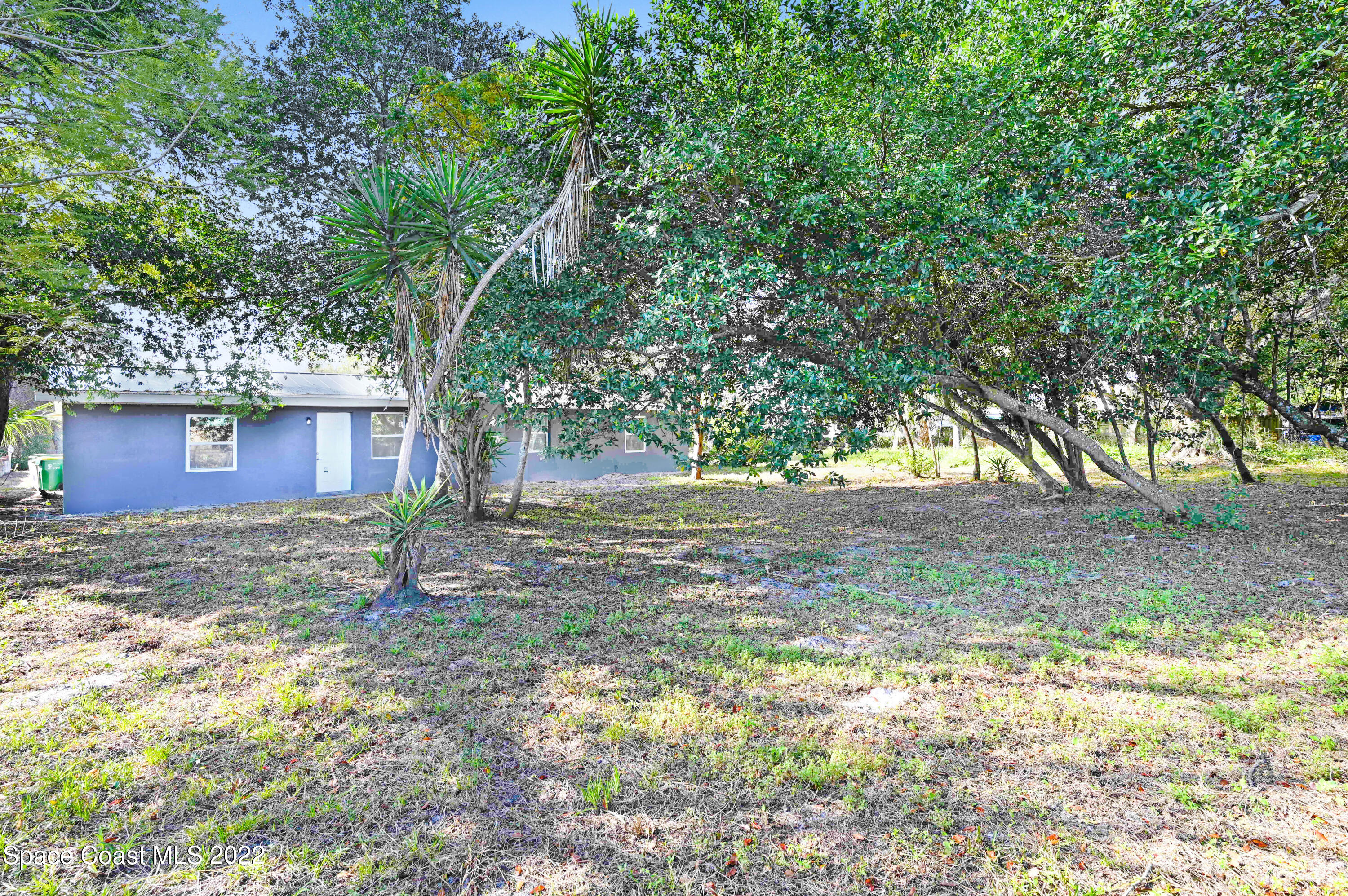 1512 Clear Lake Court