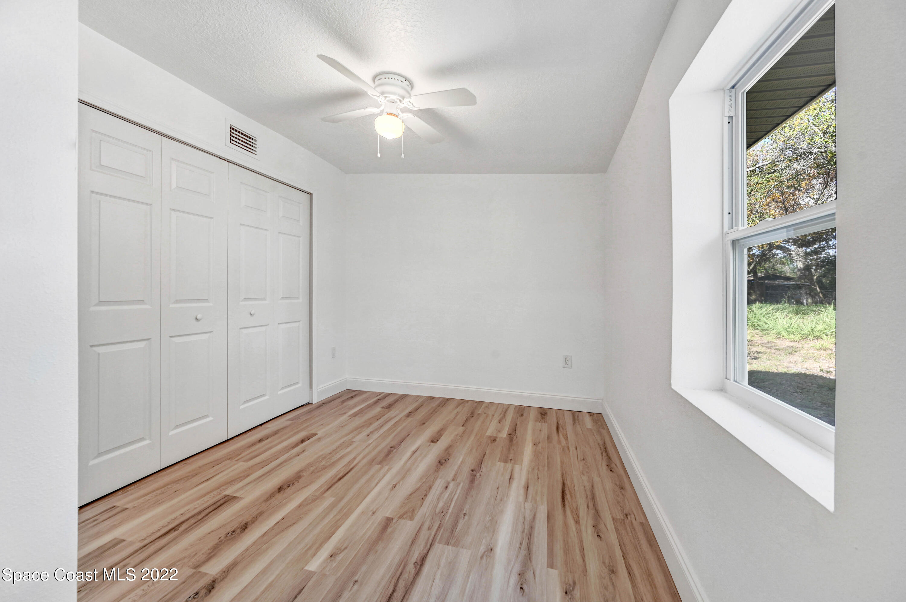 1512 Clear Lake Court